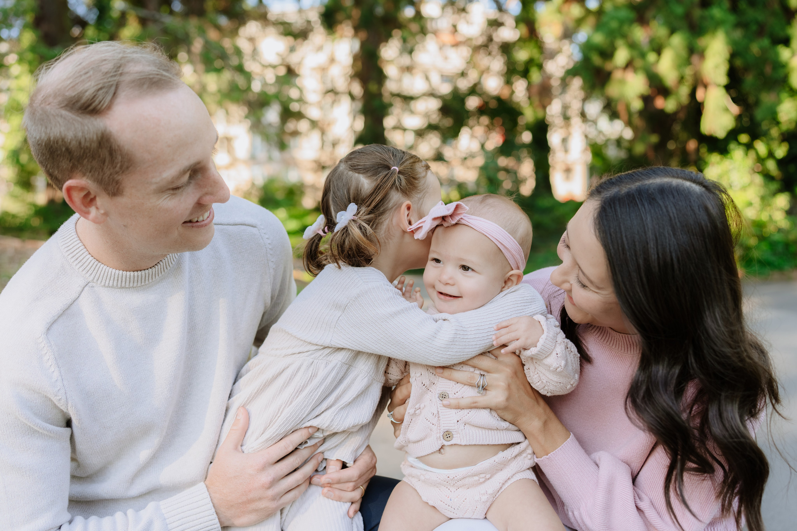 Andie & Will with daughters. Профессиональный свадебный фотограф в Женеве и Швейцарии | Таня Вовчецкая