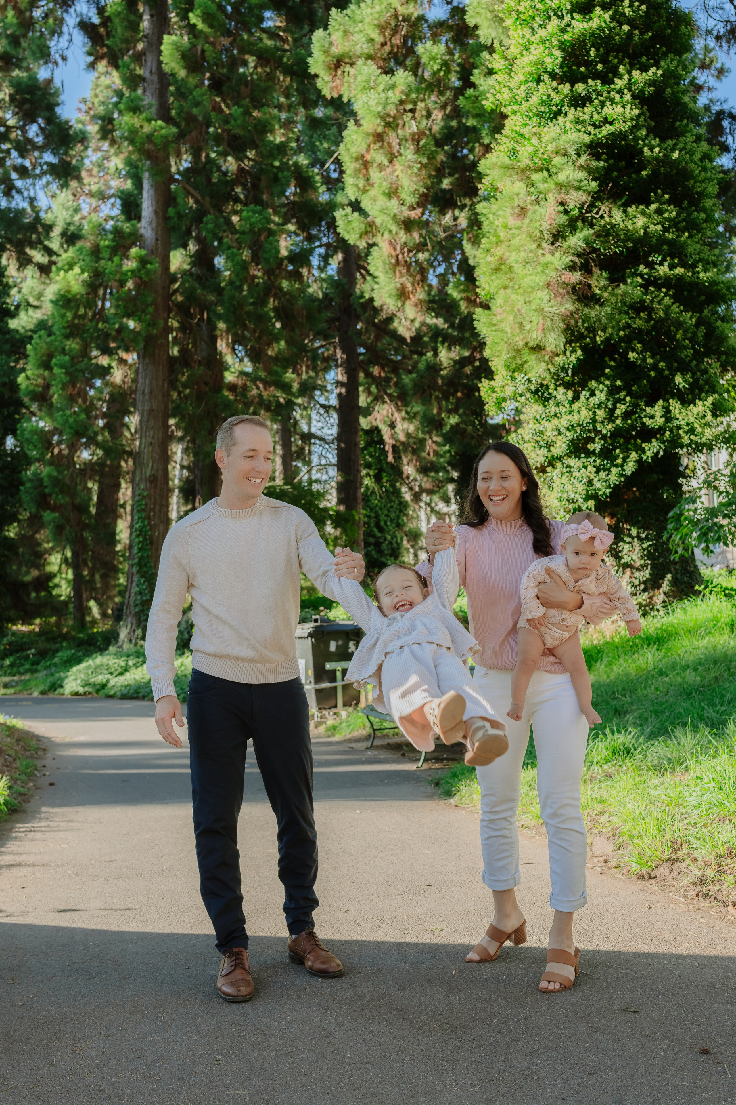 Andie & Will with daughters. Профессиональный свадебный фотограф в Женеве и Швейцарии | Таня Вовчецкая