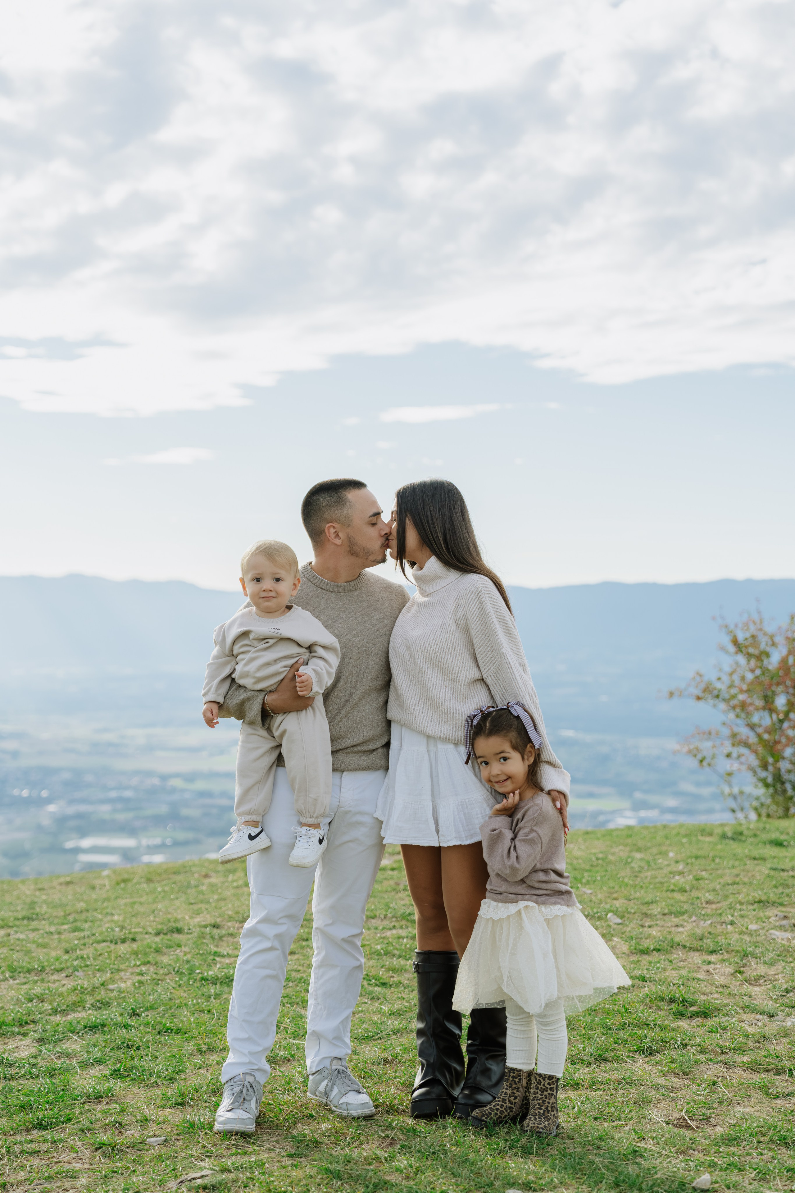 Yasmina, Ludovic & Mia, Liam. Профессиональный свадебный фотограф в Женеве и Швейцарии | Таня Вовчецкая
