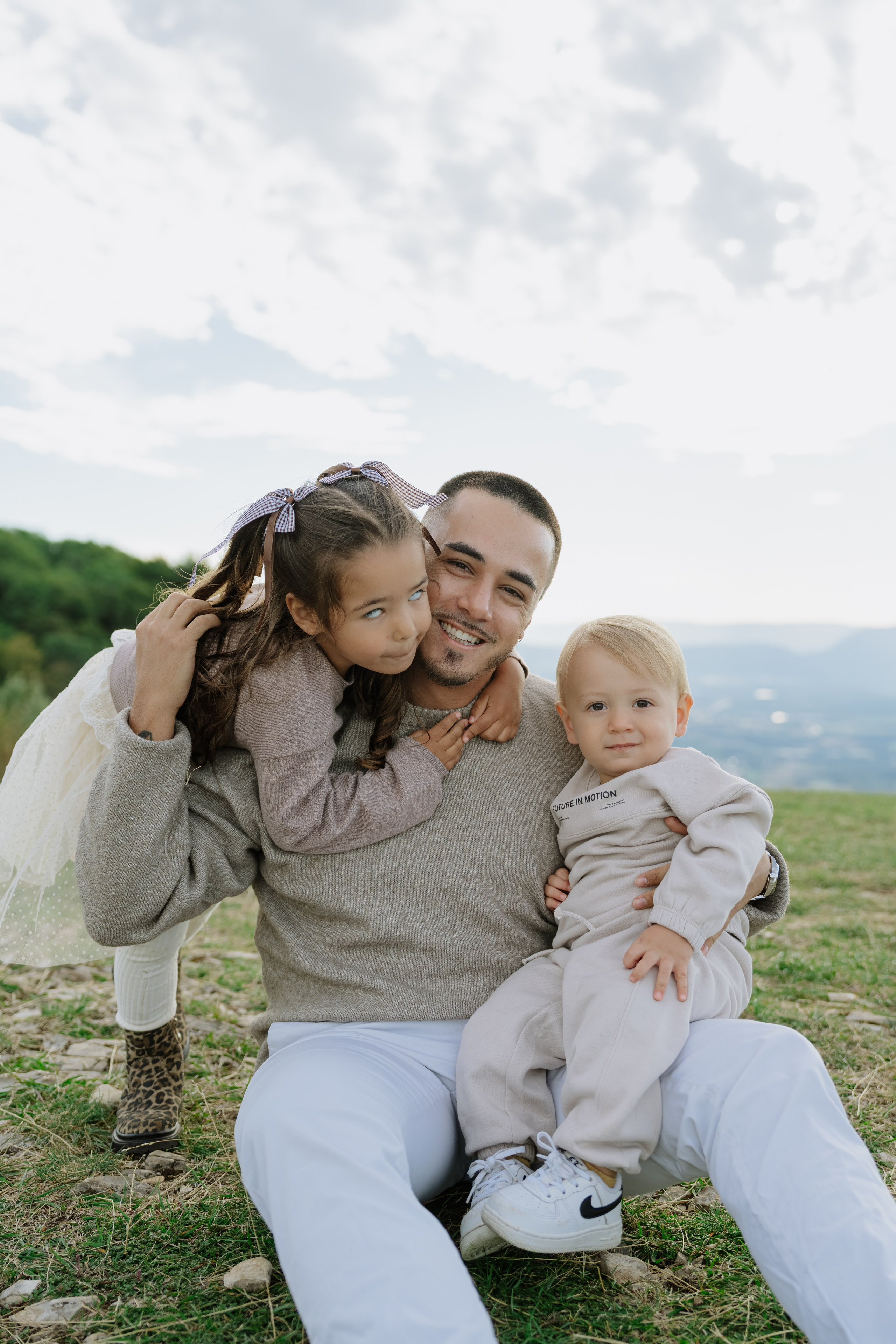 Yasmina, Ludovic & Mia, Liam. Профессиональный свадебный фотограф в Женеве и Швейцарии | Таня Вовчецкая