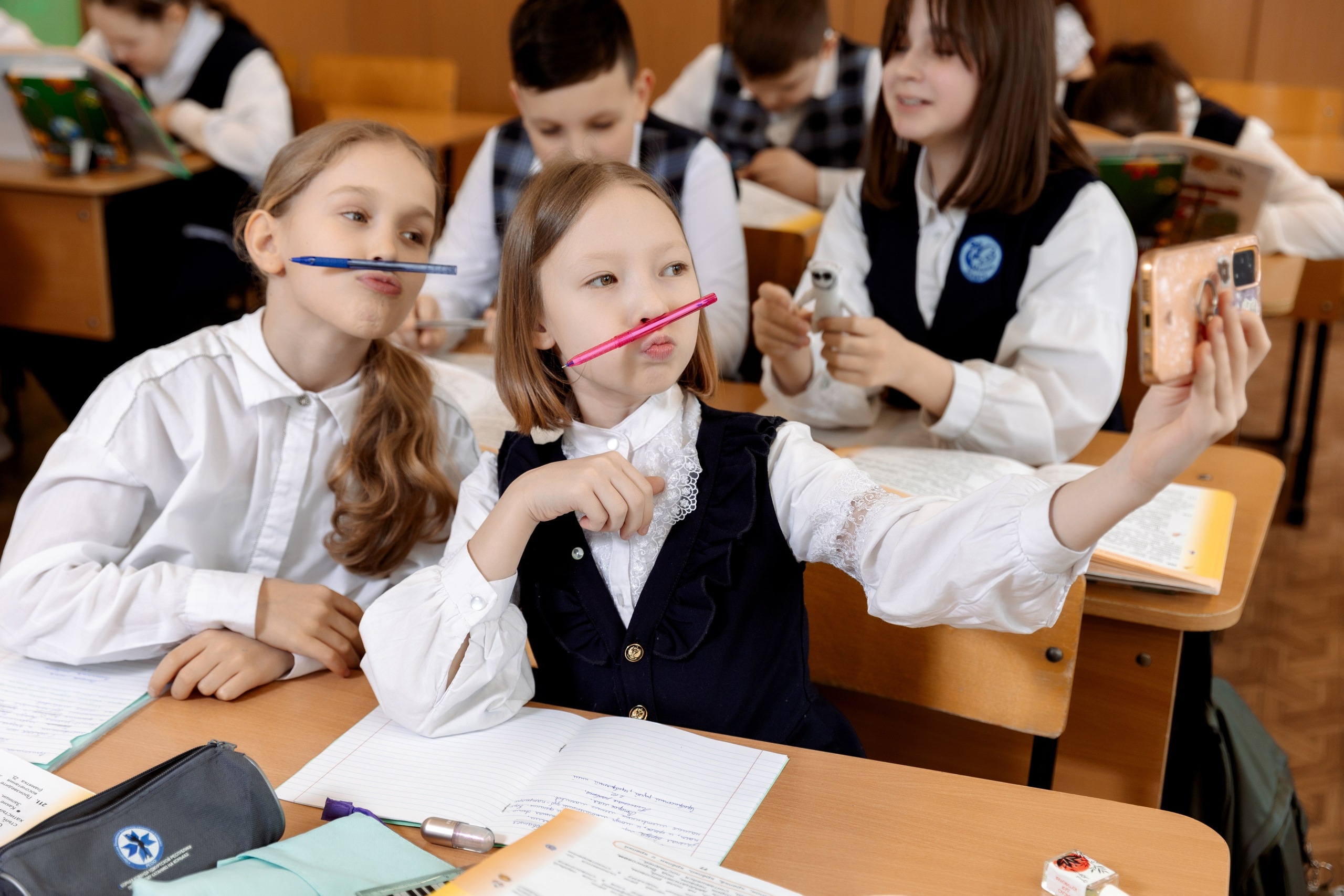 Школа 54 4А кл (2023-24) 2 часовая фотосессия в школе. Свадебный и Семейный фотограф г. Ижевск Гульназ Солдатова. Гульназ фото