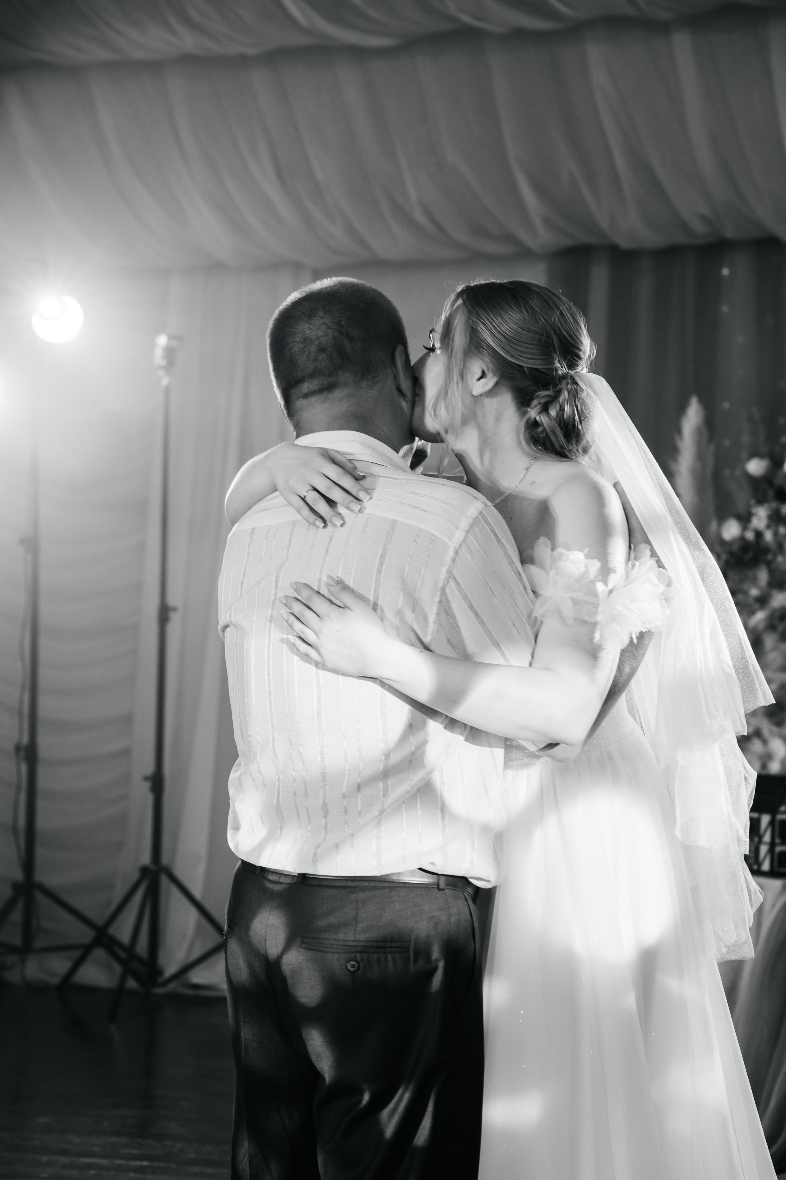 Ксения и Владислав. Видеограф и Фотограф в Челябинске Ксения и Владимир Рюмины