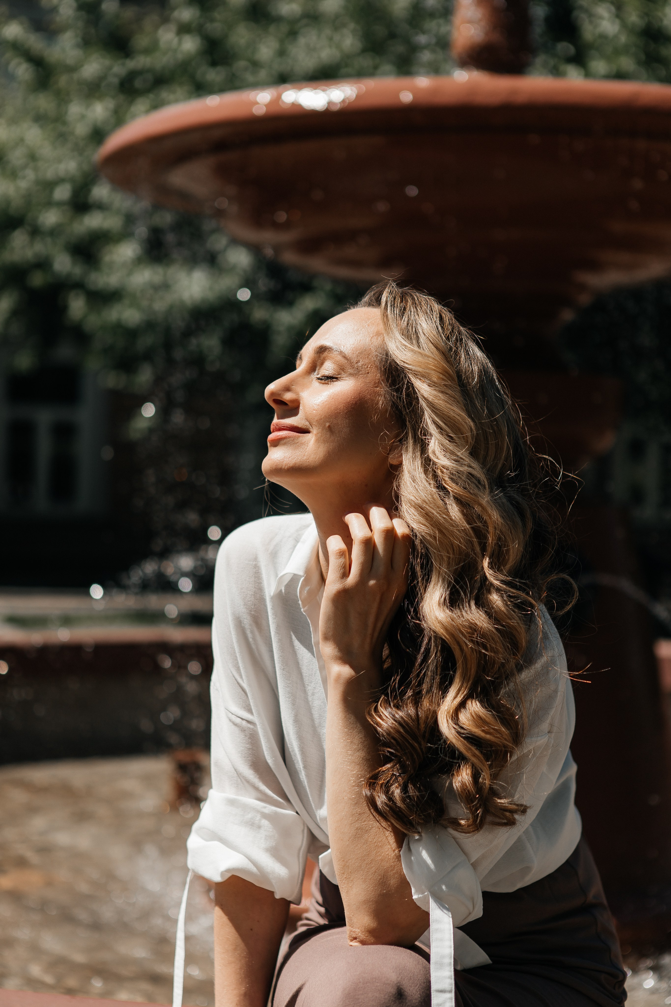 фотосессия на улице, фотопрогулка, фото прогулка, Иркутск, женская фотосессия, женский фотограф, фотопрогулка для девушки, уличная фотосессия, стрит фото, стрит фотосессия, фотография девушки на прогулке