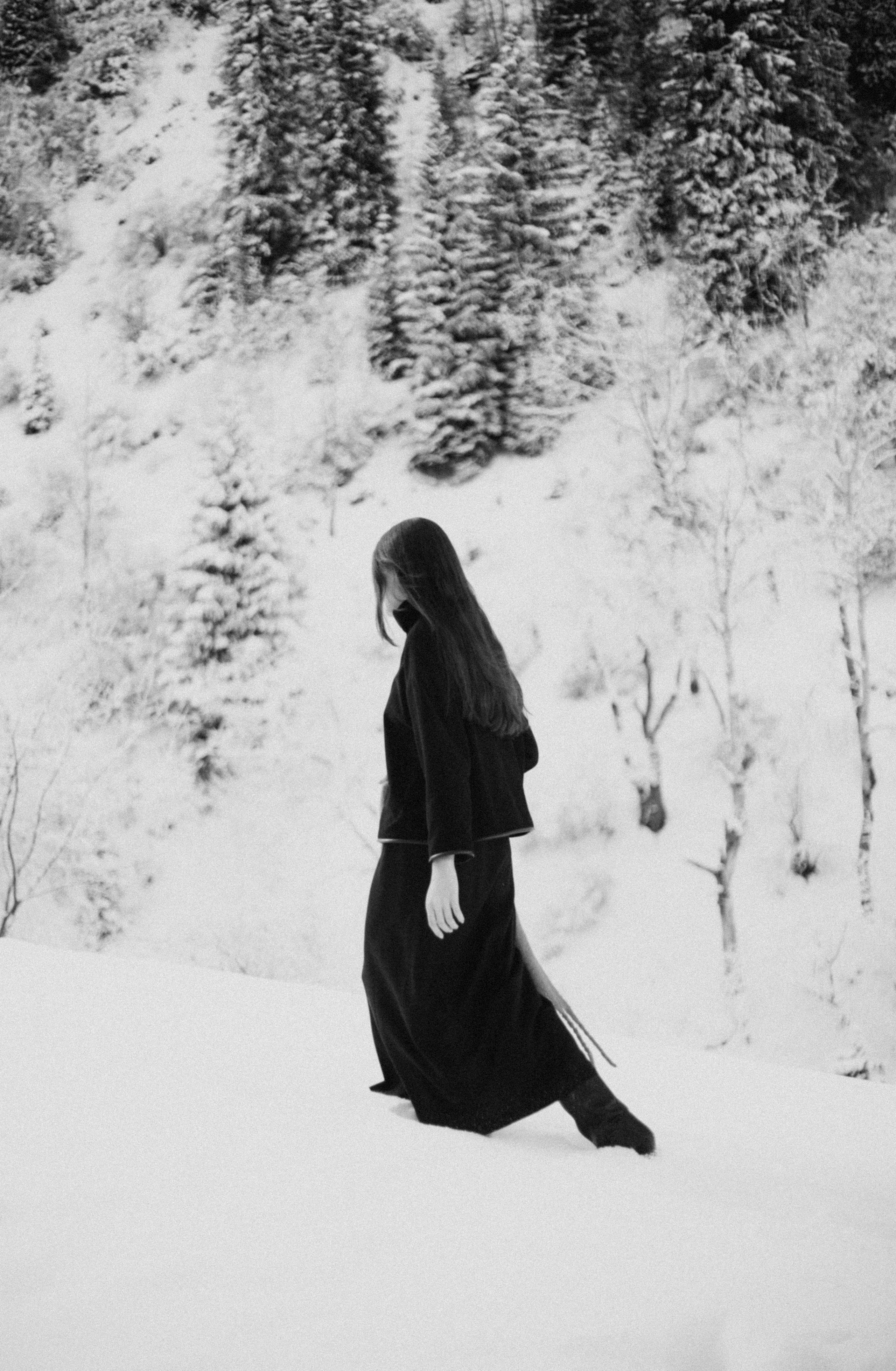 Messa. Fashion and advertising photographer