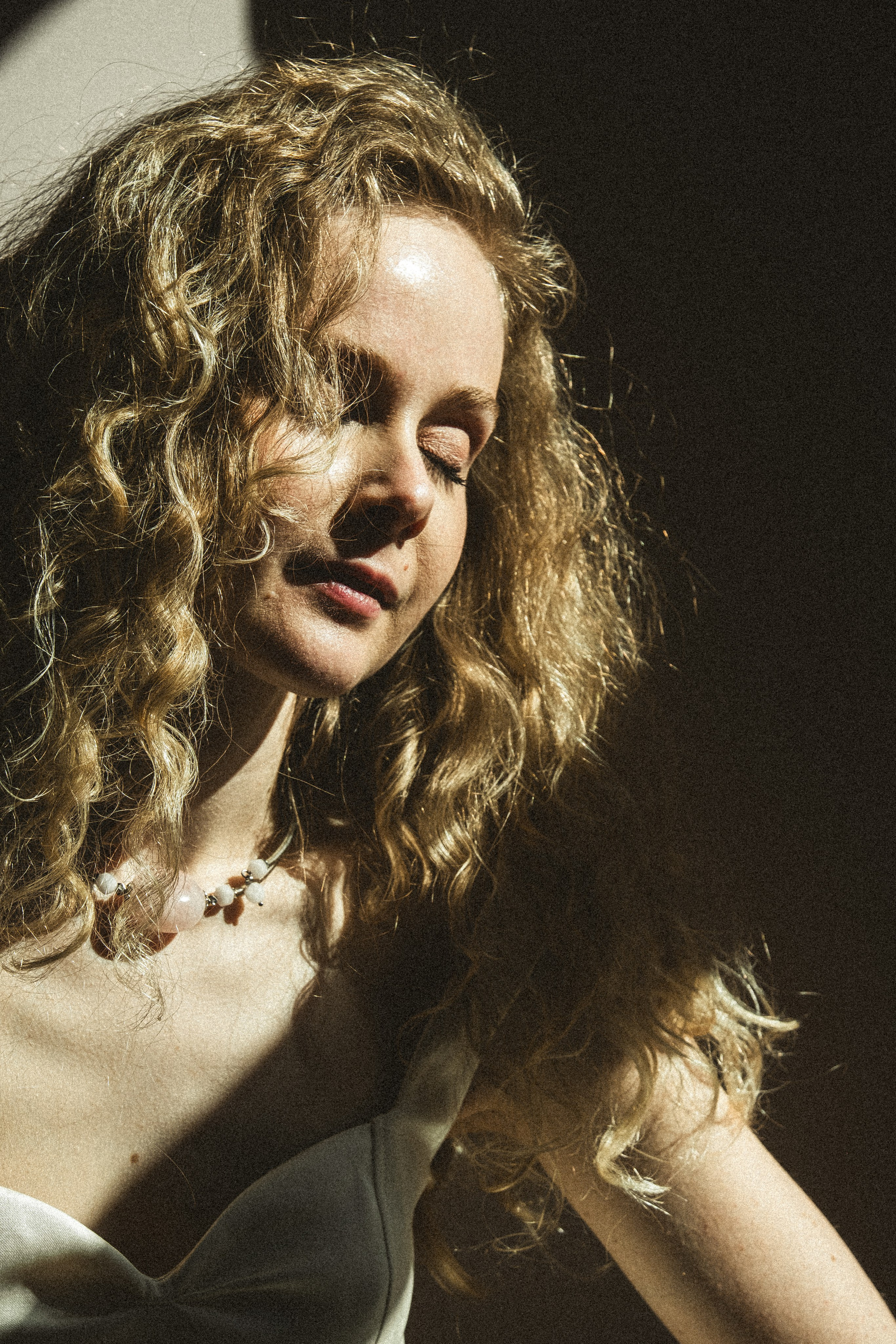 СВАДЕБНАЯ ПРОГУЛКА ПО ПЕТРОГРАДКЕ ВЕСНОЙ. СВАДЕБНАЯ ФОТОСЕССИИЯ НА ПЕТРОГРАДКЕ. Профессиональный фотограф, Санкт-Петербург — Виктория Богомолова