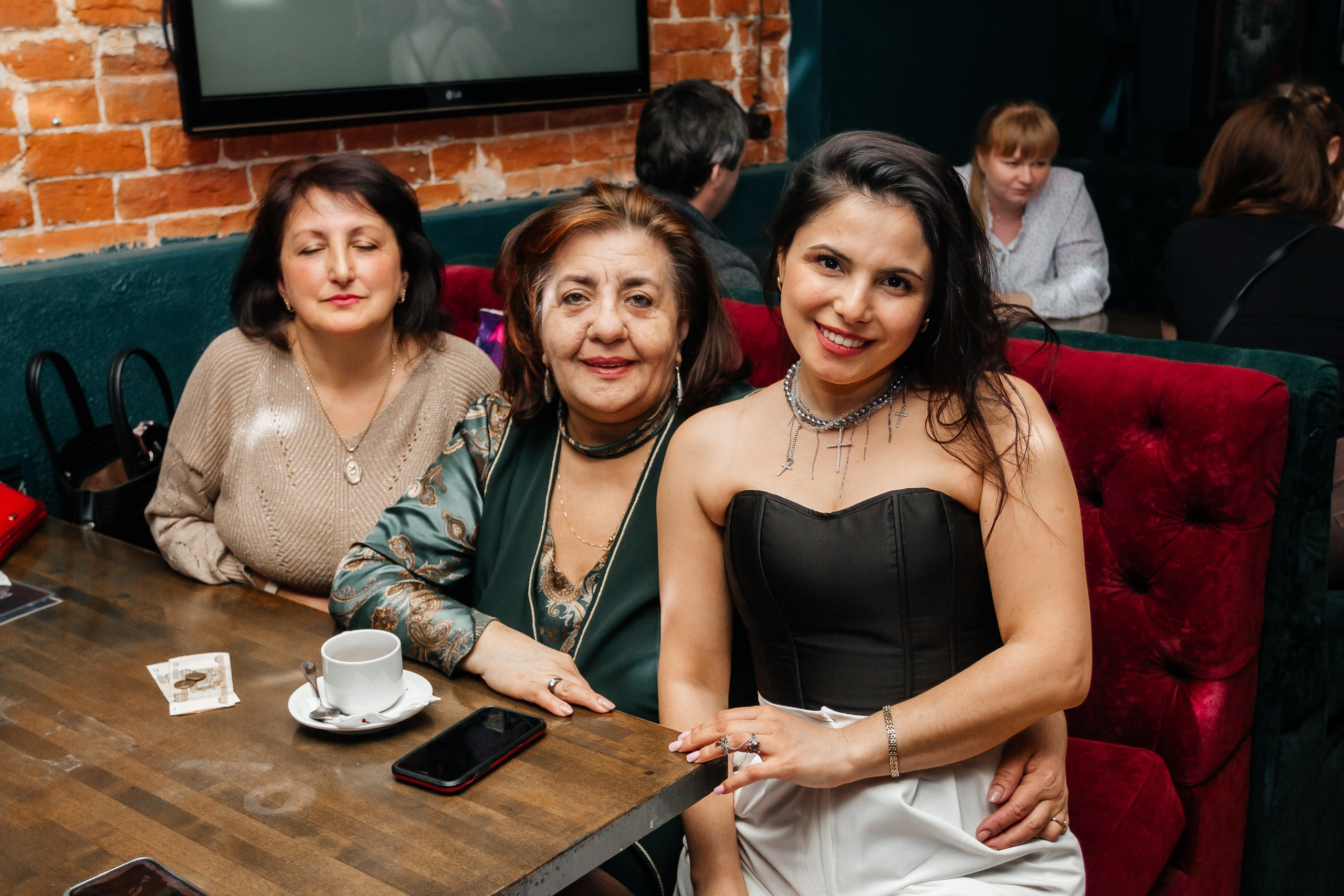 Между нами девочками. Фотограф Омск Александр Гаврилюк