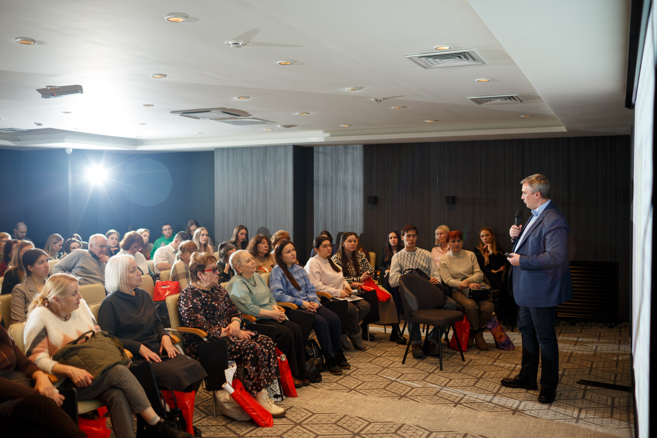 Фотосъемка медицинской конференции. Фотограф в Смоленске Михаил Буш