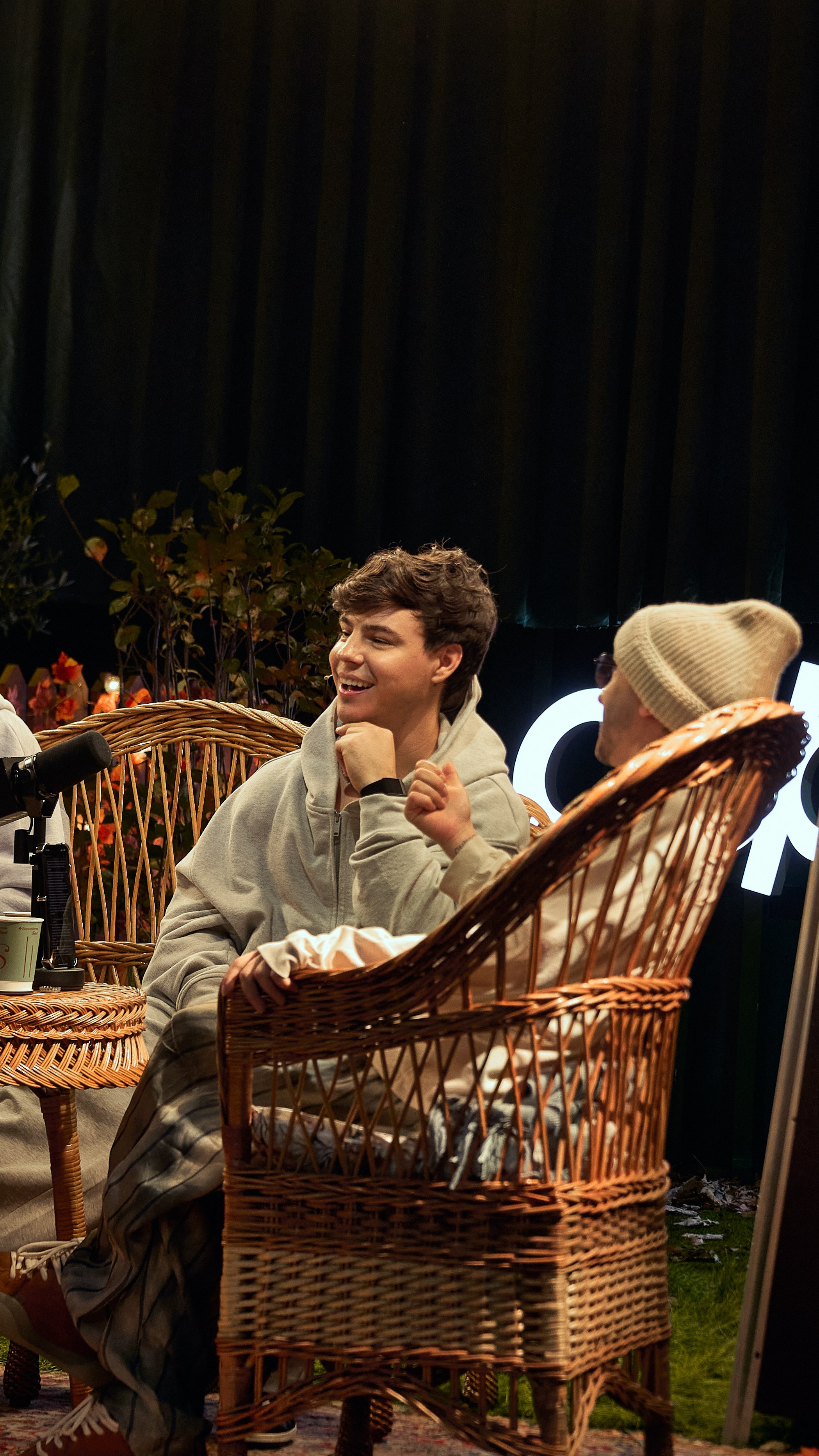 Бэстейдж «Летний подкаст № 1». Главная