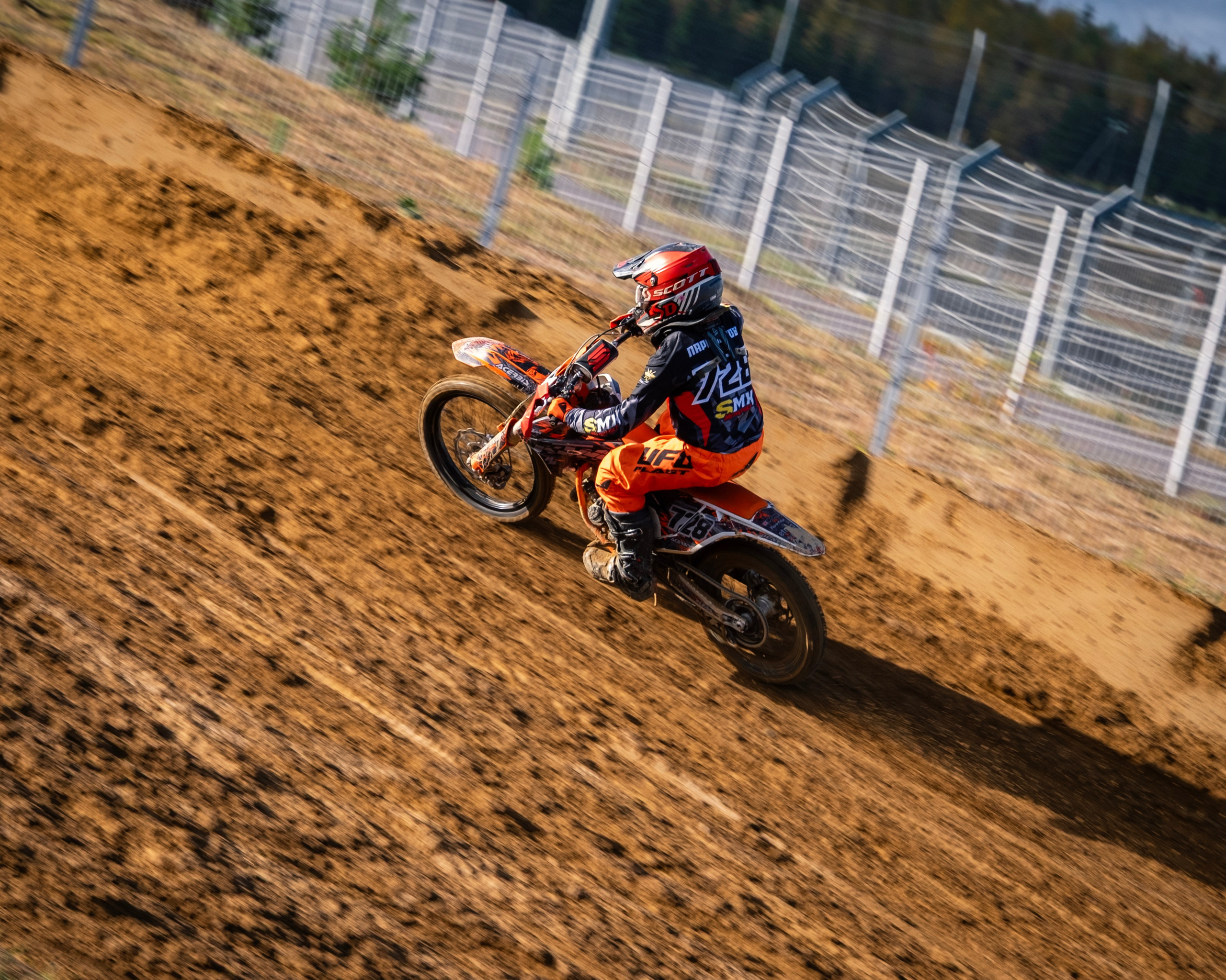 Мотокросс (Игора Драйв). Автомобильные фотографии и рисунки в Санкт-Петербурги Пашков Дмитрий