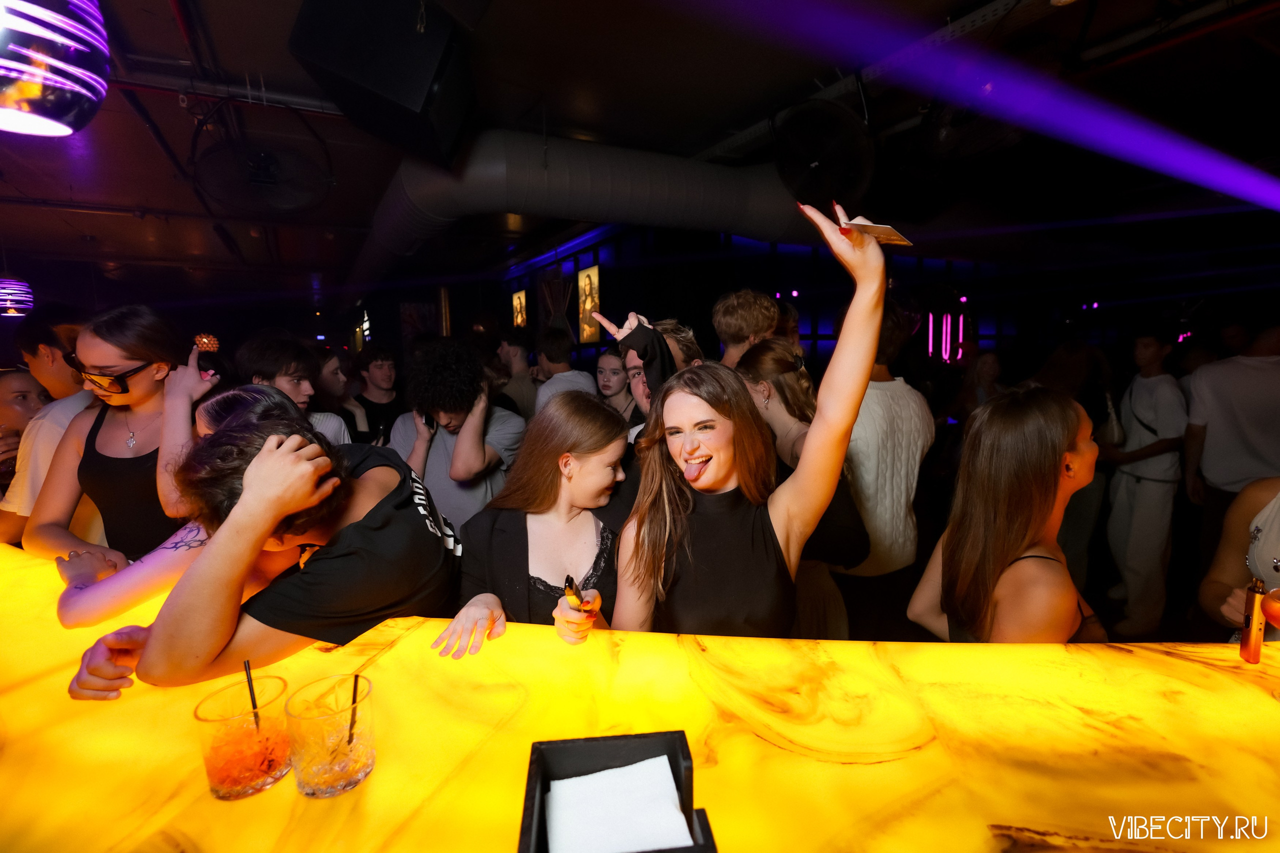 DOUBLE U. VIBECITY.RU Вайб Сити Ру Фоторепортажи Фотоотчеты Калининград