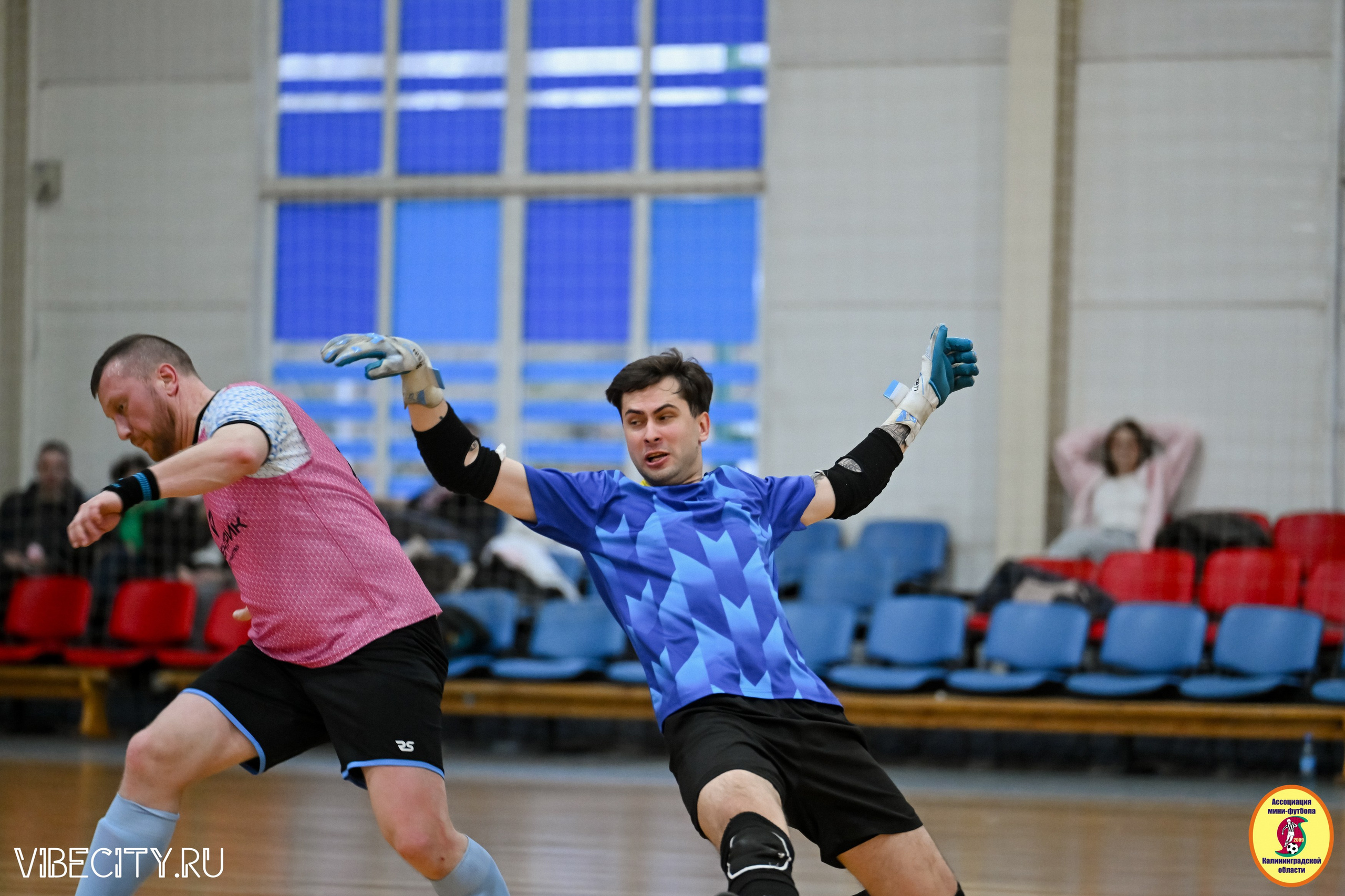 8 тур Корпоративной Бизнес-Лиги по футзалу. VIBECITY.RU Вайб Сити Ру Фоторепортажи Фотоотчеты Калининград