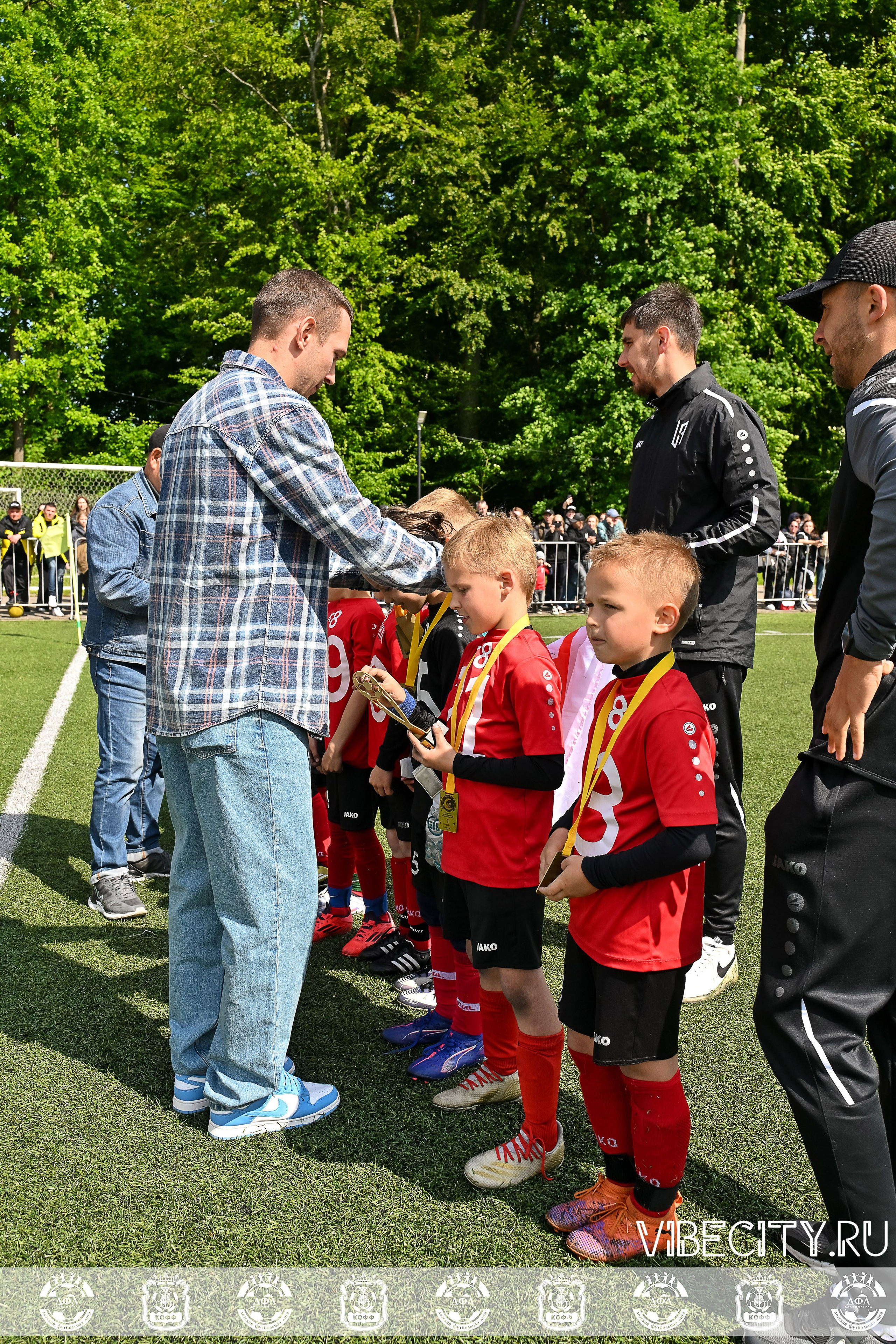 Большие Звезды светят Малым. VIBECITY.RU Вайб Сити Ру Фоторепортажи Фотоотчеты Калининград