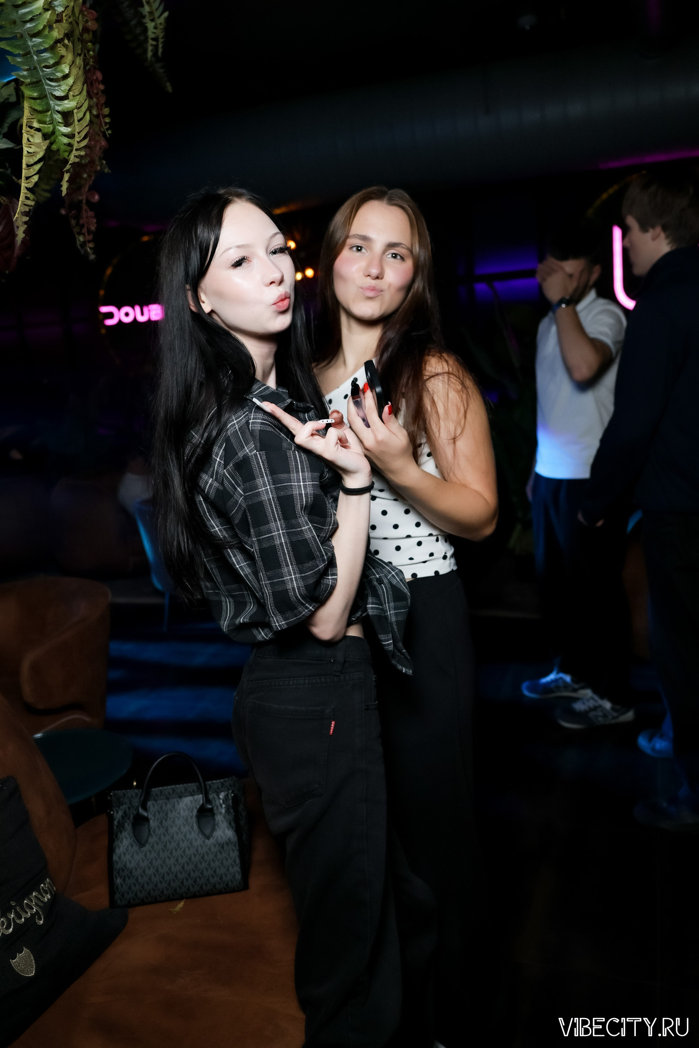 DOUBLE U. VIBECITY.RU Вайб Сити Ру Фоторепортажи Фотоотчеты Калининград
