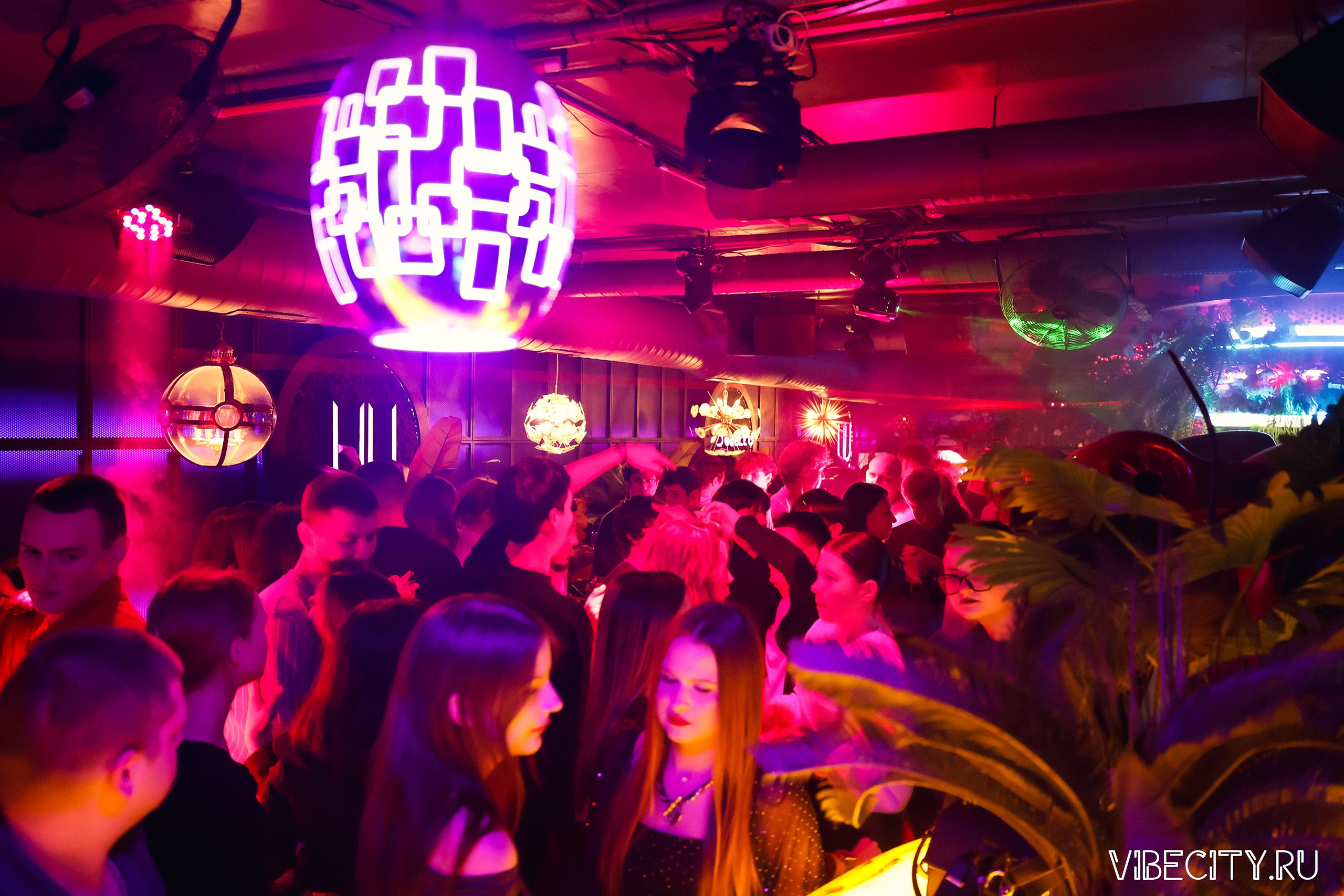 DOUBLE U. VIBECITY.RU Вайб Сити Ру Фоторепортажи Фотоотчеты Калининград