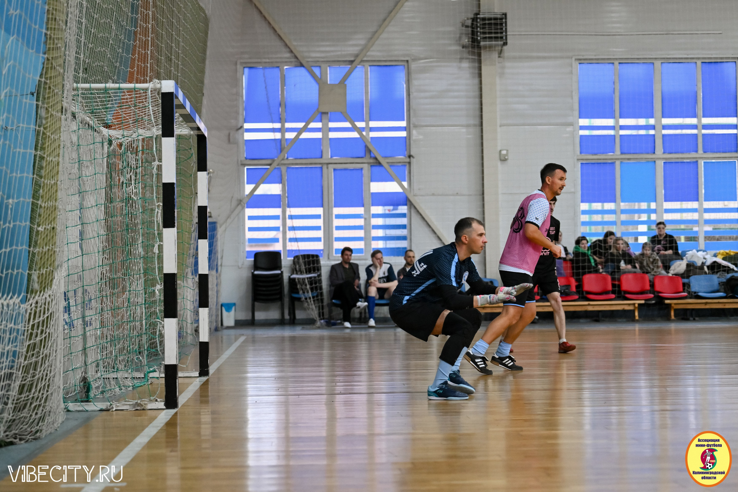 8 тур Корпоративной Бизнес-Лиги по футзалу. VIBECITY.RU Вайб Сити Ру Фоторепортажи Фотоотчеты Калининград