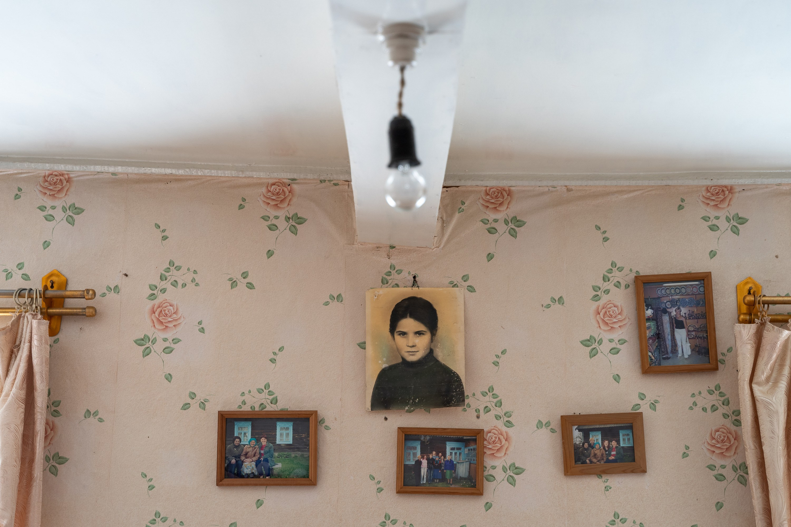 Home.land. Künstler Verstecktoff