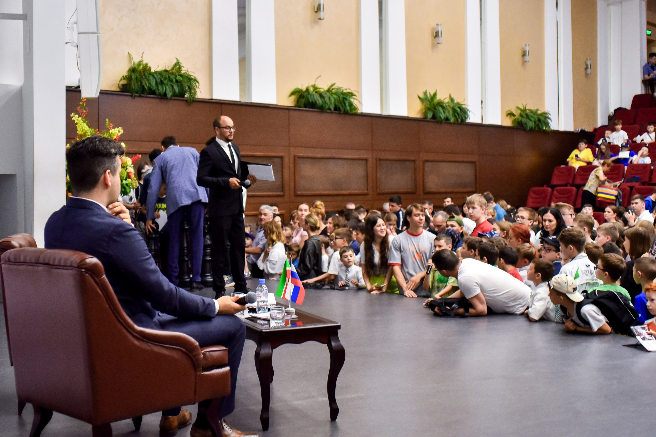 Ян Непомнящий, пресс-подход. Спортивный и репортажный фотограф в Казани Вячеслав Сатонин