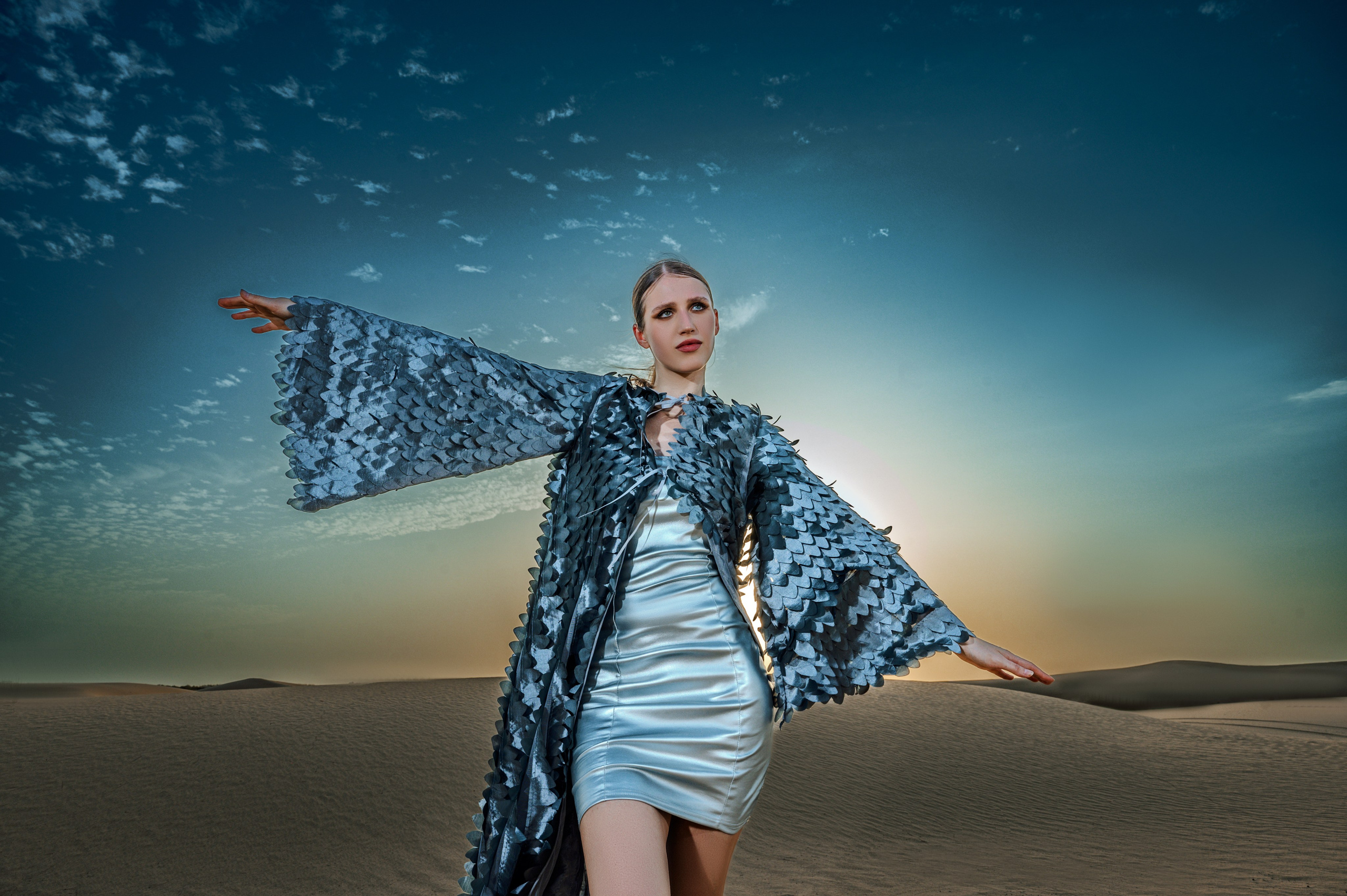 Виктория драконий плащ. Коммерческий фотограф Москва /Дубай, эксклюзивные фэшн фотосессии