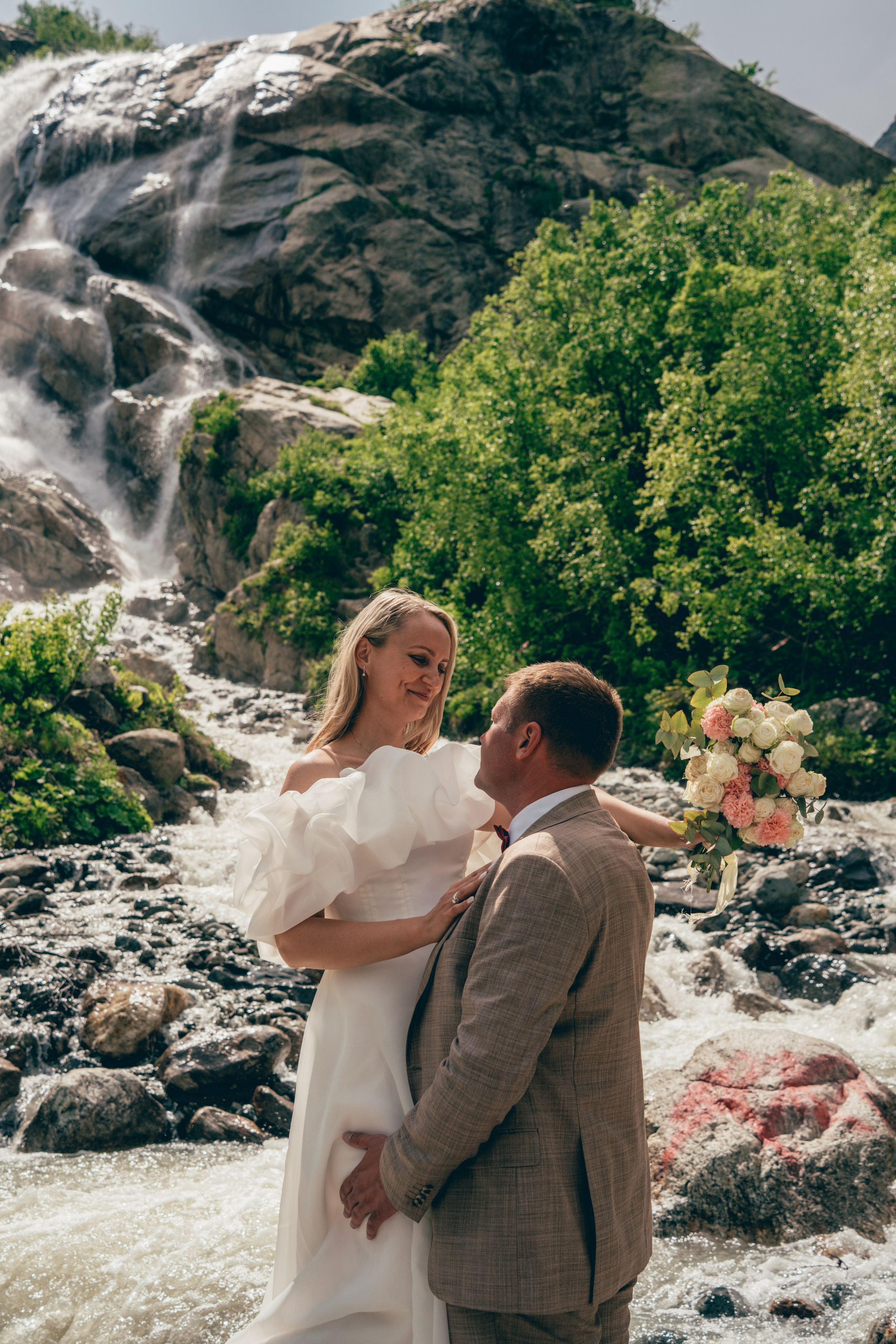 Съемка для брендов одежды КМВ Пятигорск, Железноводск, Ессентуки, Кисловодск Архыз Домбай Фотосессия. Фотограф КМВ|ГОРЫ Пятигорск Железноводск Ессентуки Кисловодск Домбай Архыз Эльбрус