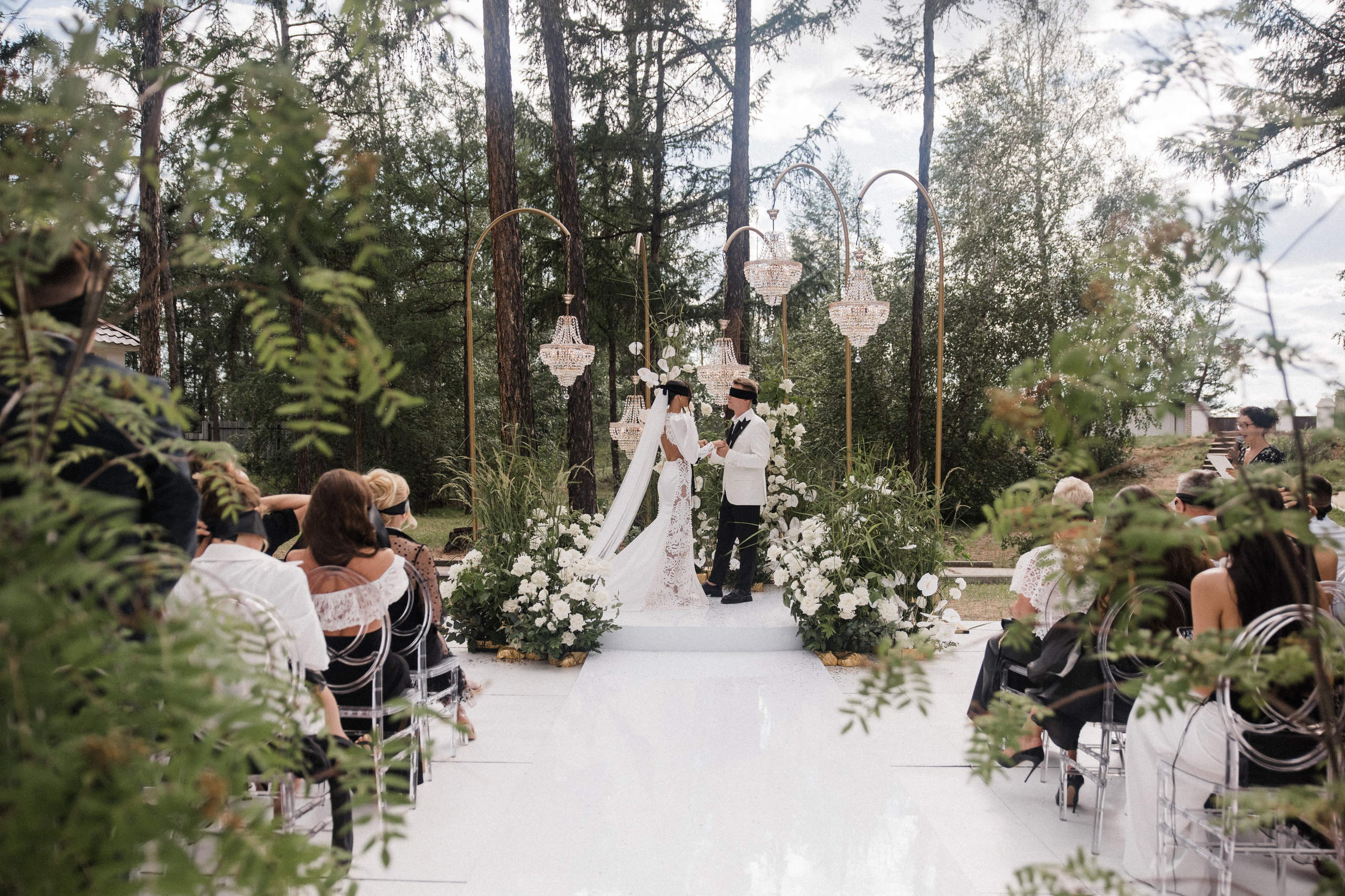 Юрий и Дарья. Свадебный организатор в Чите Елена Супонова