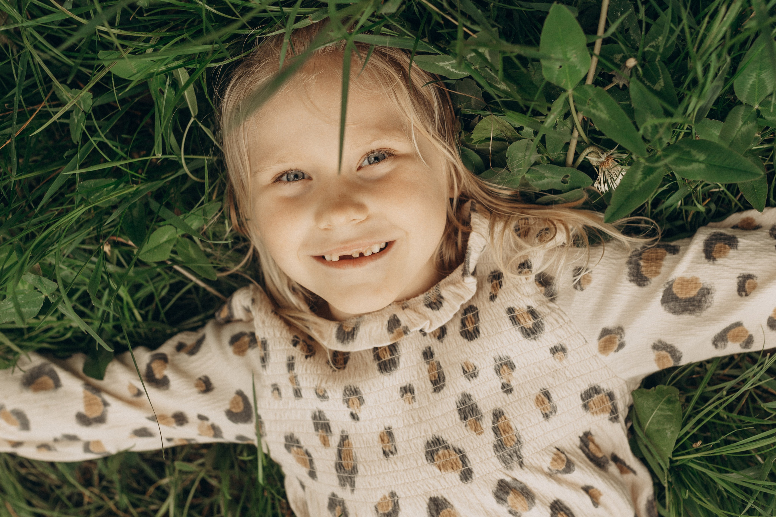 Фотосессия под летним дождем с Алексеем, Юлией и их доченьками. Фотограф в Ставрополе Svetlana Matveeva