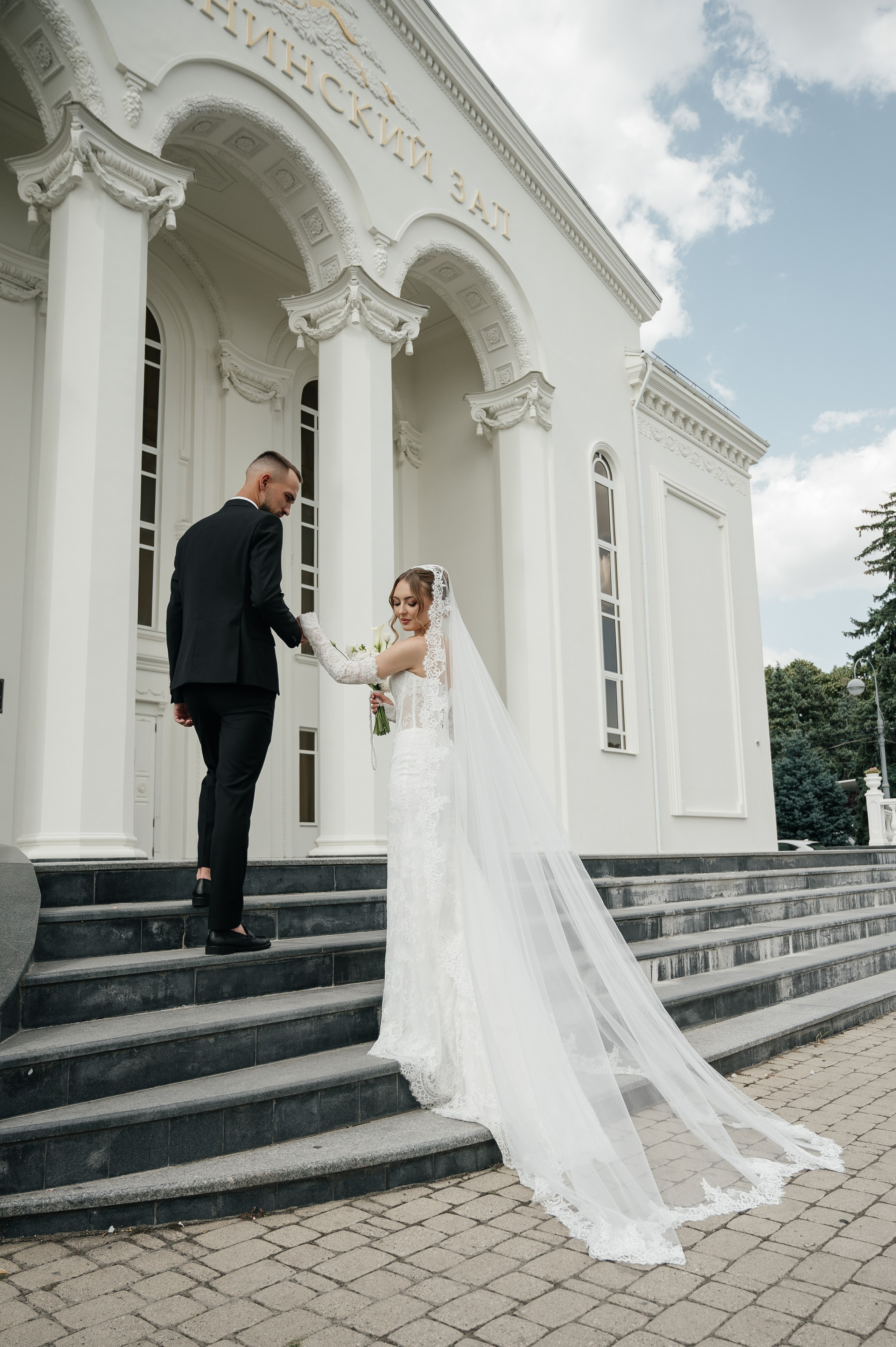 Виктор и Валерия (загс). Свадебный и семейный фотограф в Краснодаре Алина Мельник