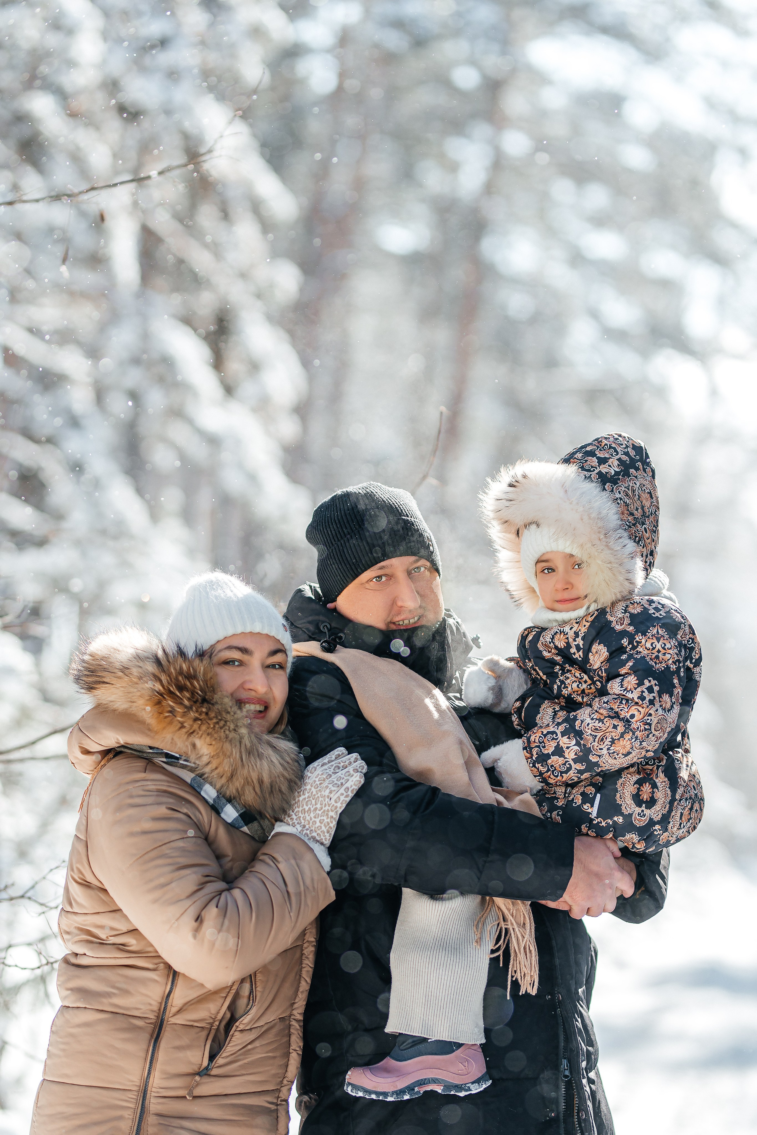Ирина, Андрей и Ульяна. Фотограф Таинств Крещения и Венчания в г. Курске