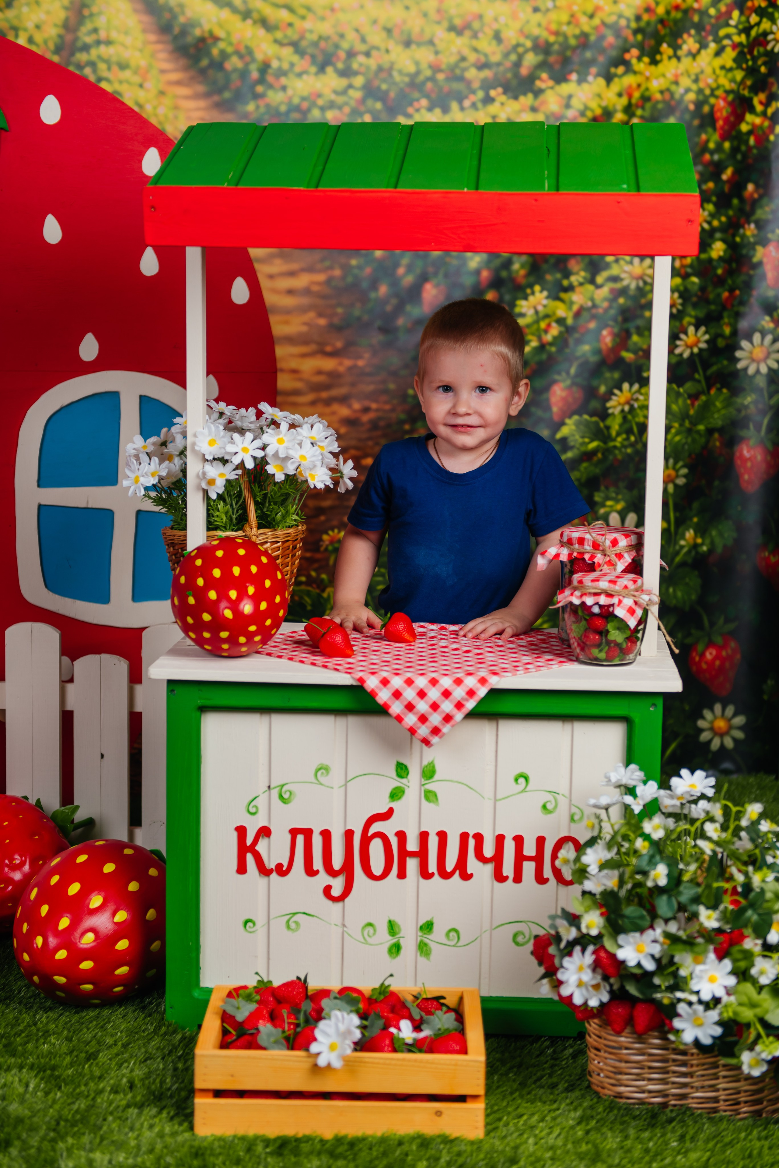 Клубнично. Фотограф в Республике Мордовия София Сержантова