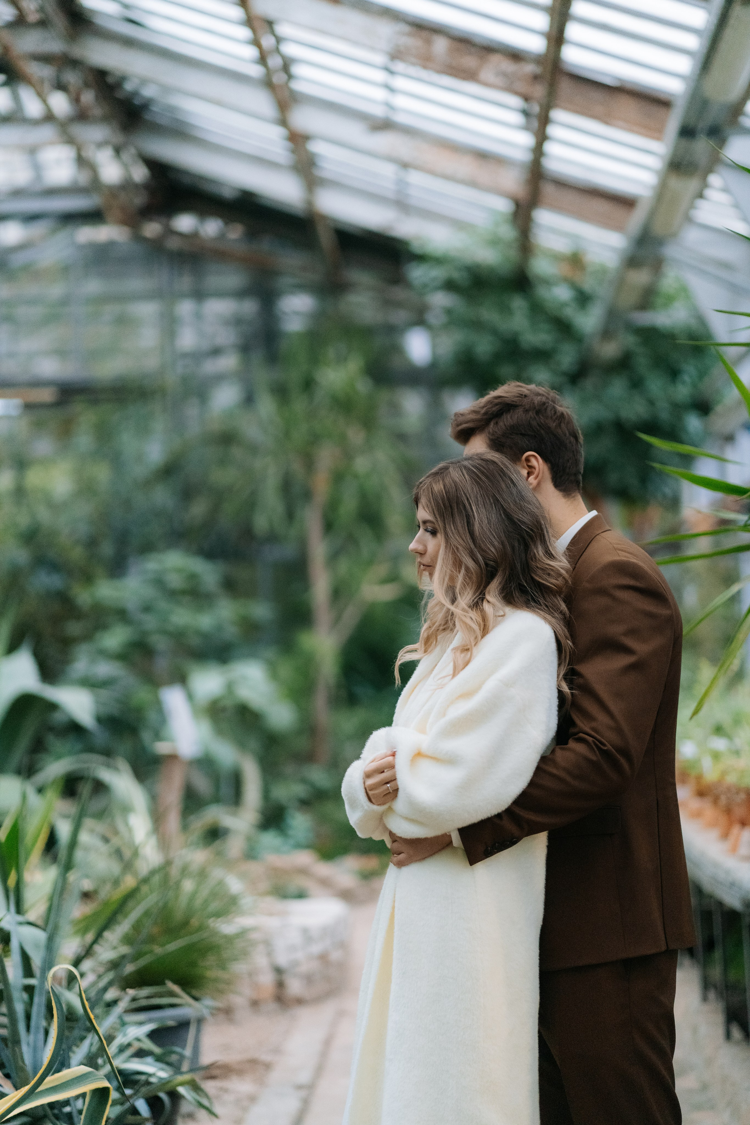 Свадебная фотосессия в оранжерее, Москва. Свадебный фотограф в Москве Анна Полушина