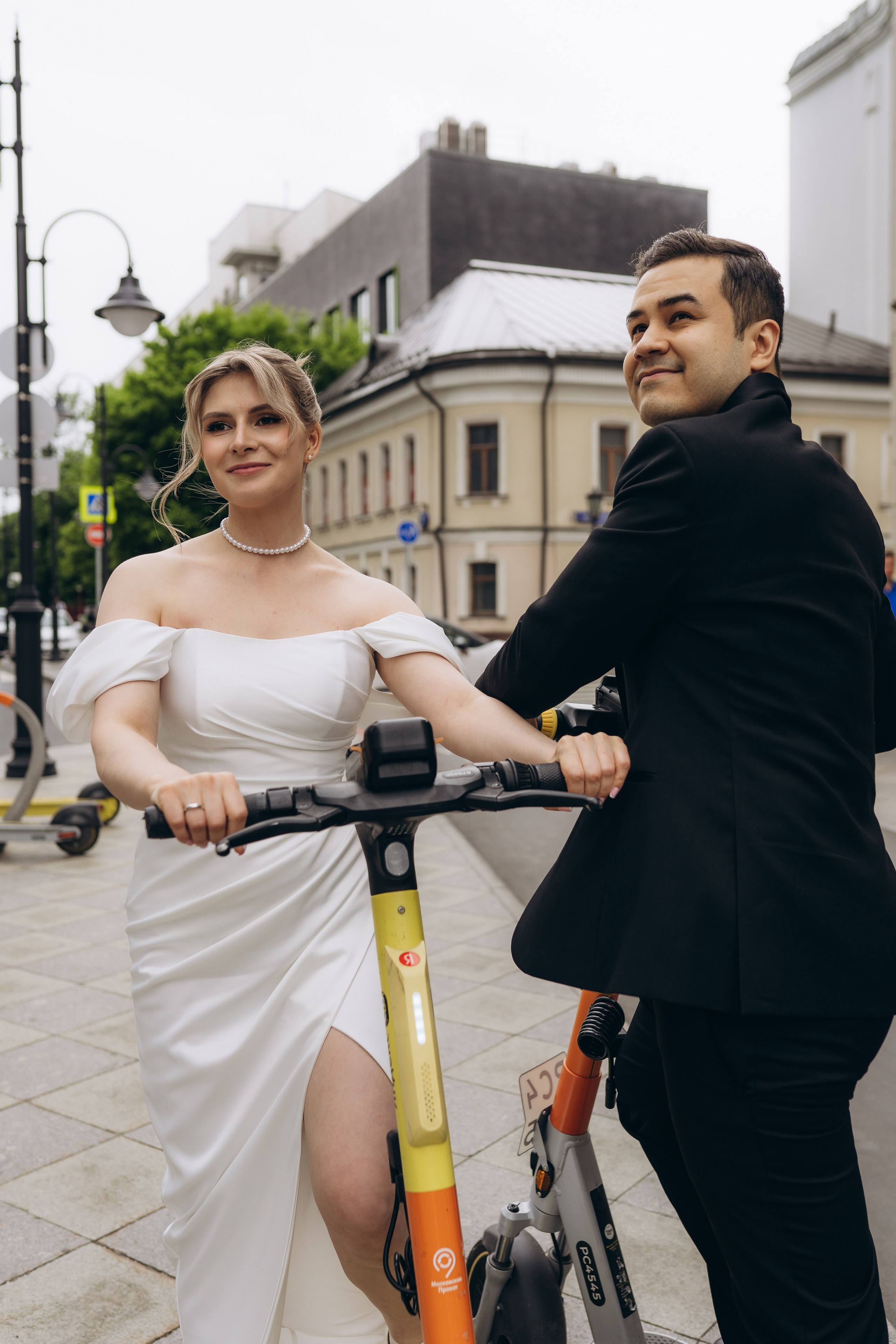 Свадебная фотопрогулка в Москве по центру. Свадебный фотограф в Москве Анна Полушина