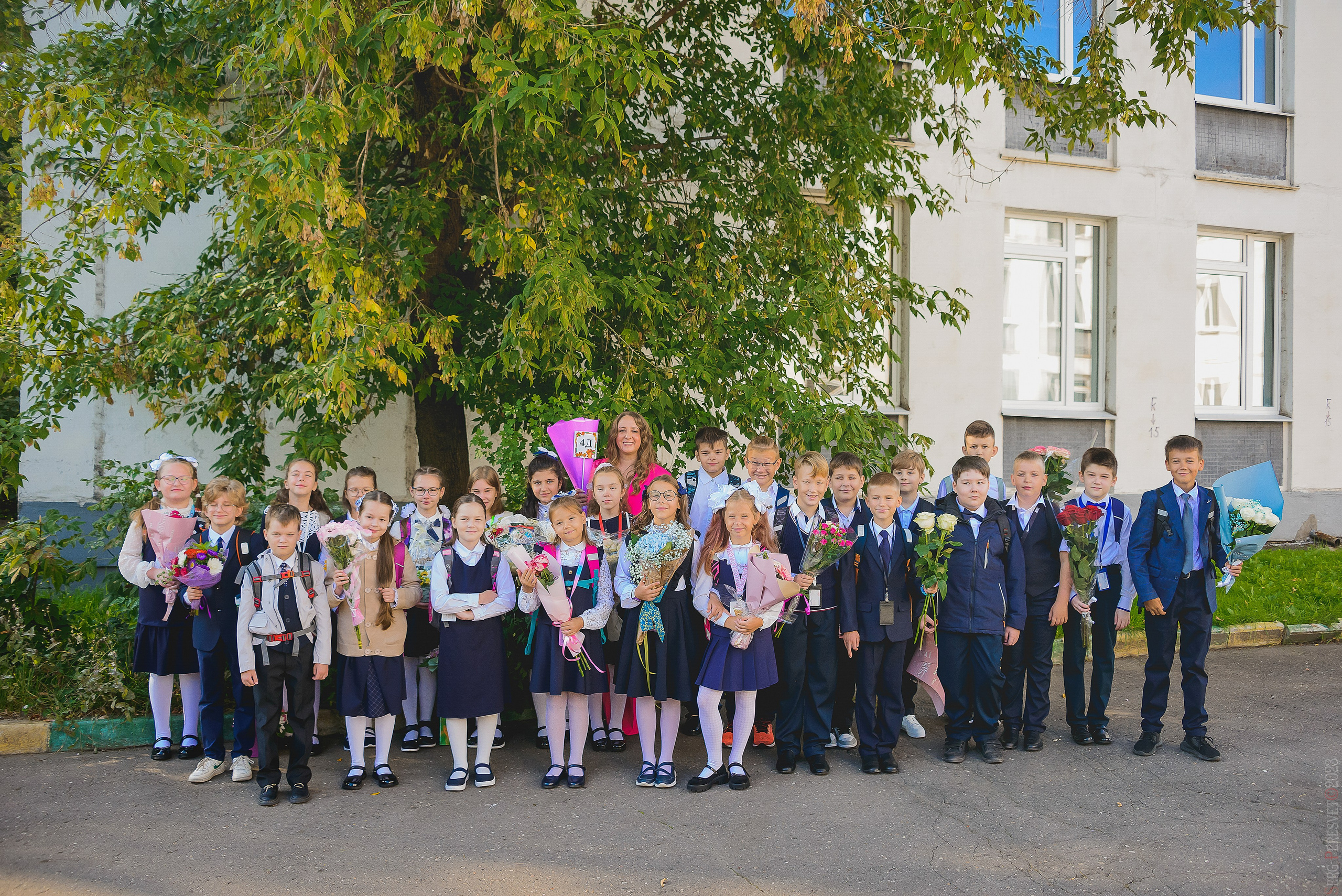 Фотосъемка на 1 сентября в школу, детский сад, фотограф Пересвет. Ваш фотограф на праздник в Москве, Раменском, Жуковском, Люберцах