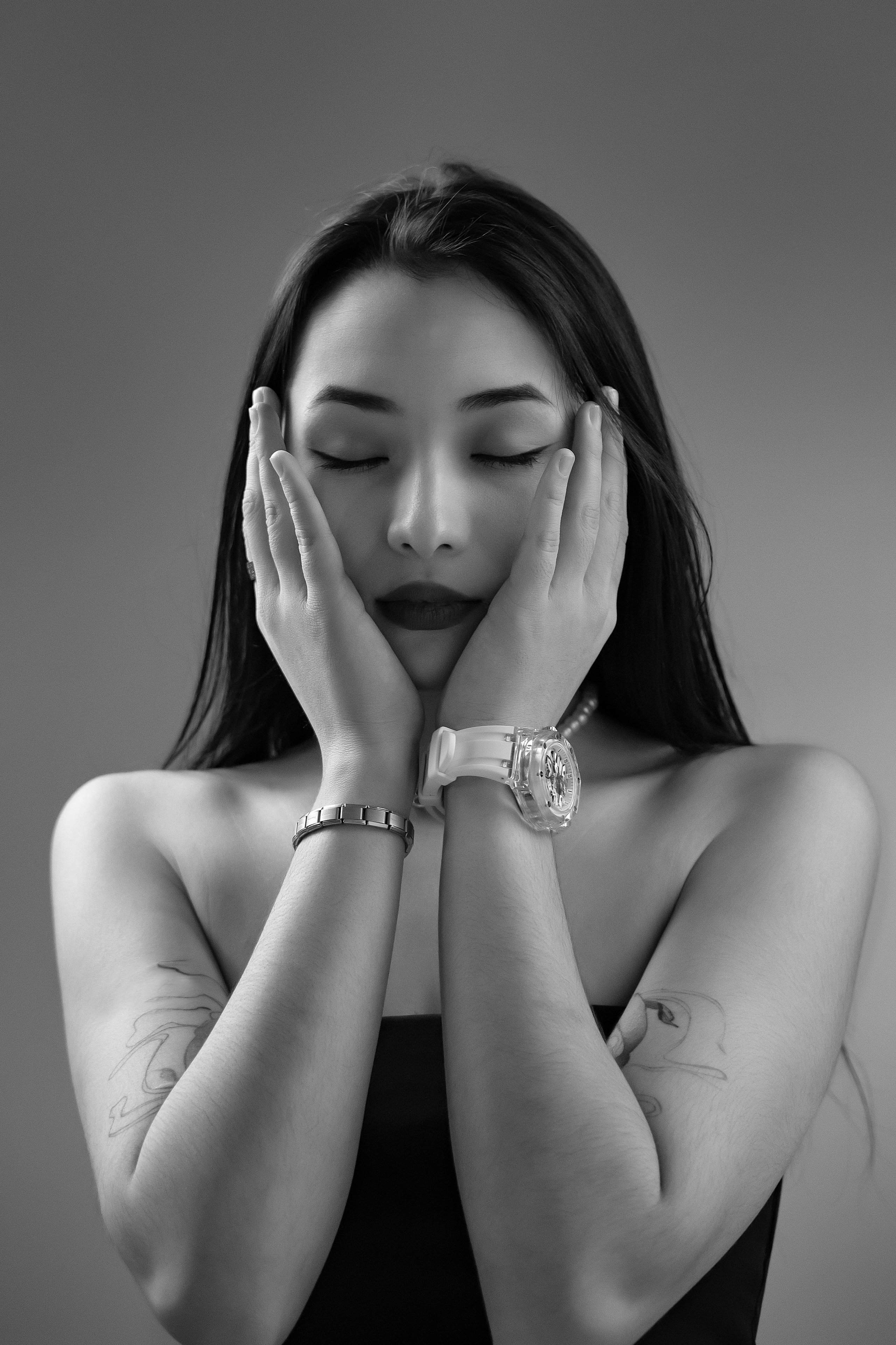 Студийные женские портреты. Главная