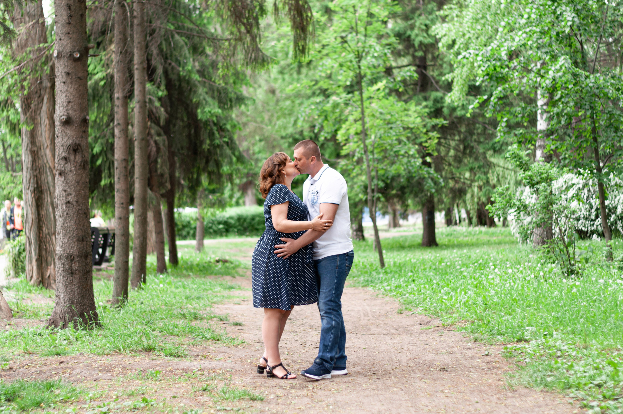 Инна и Сергей в парке. Семейный и свадебный фотограф Галина Абакумова, фотосессии в Белгороде
