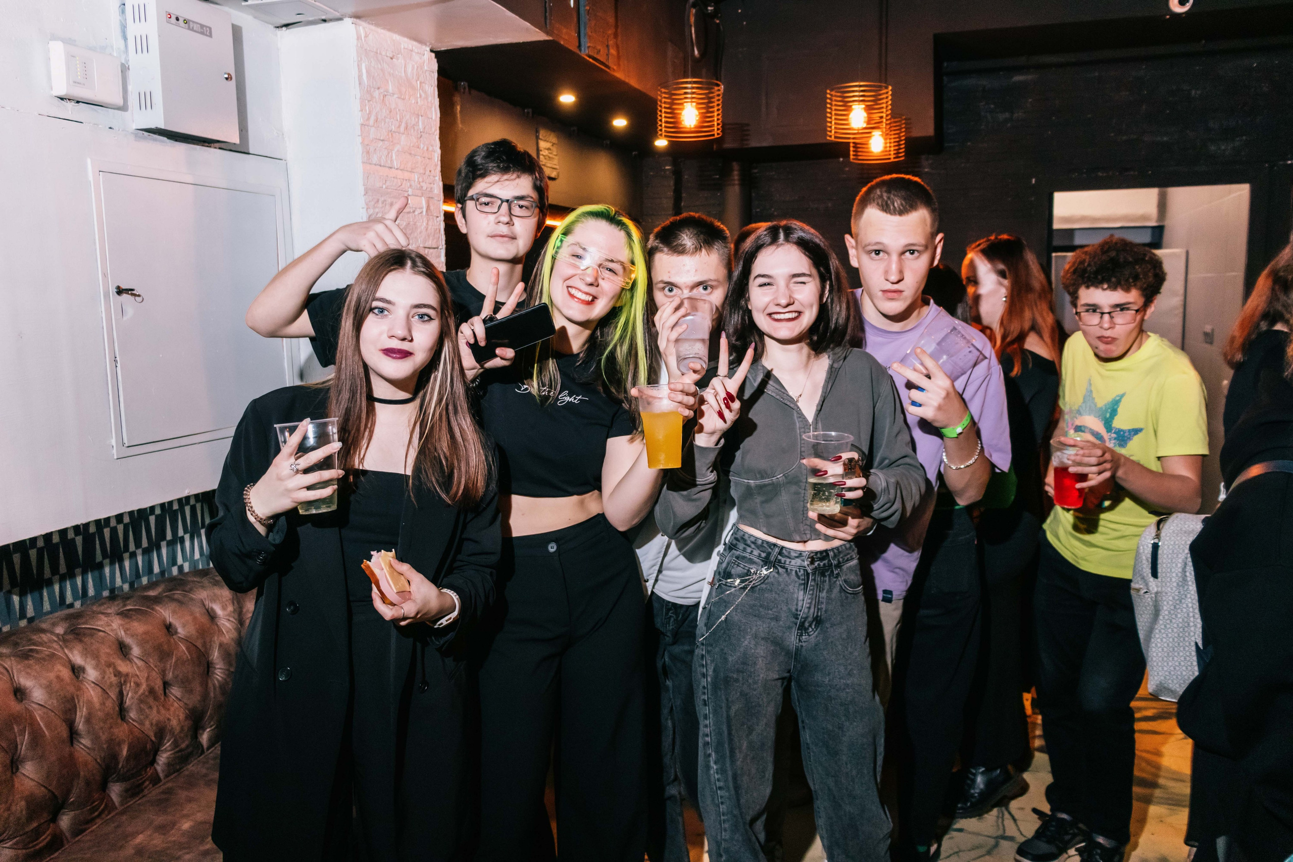 Вечеринка в лофт-пространстве. Фотограф в Москве Дмитрий Емельянов