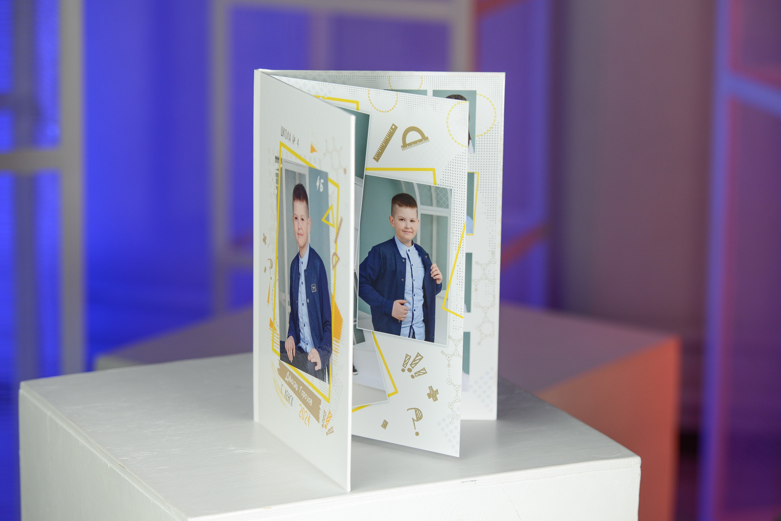 Альбом на 2 разворота. Татьяна Гойда портретный и семейный фотограф Ленск. Выпускные альбомы