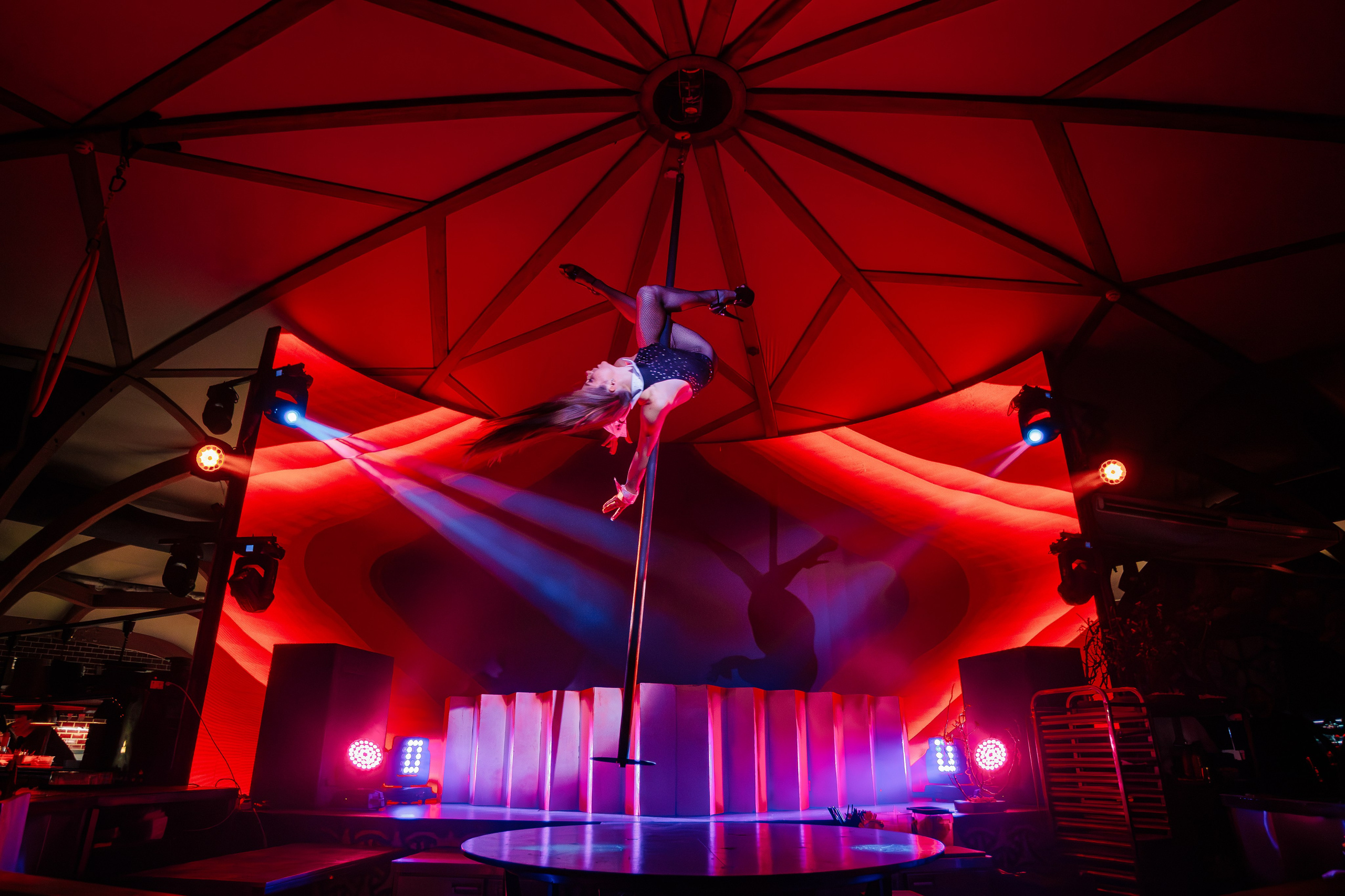 Городской корпоратив в PTIZZA_Ялта_29.12.2025. Аминов Руслан | Фотограф