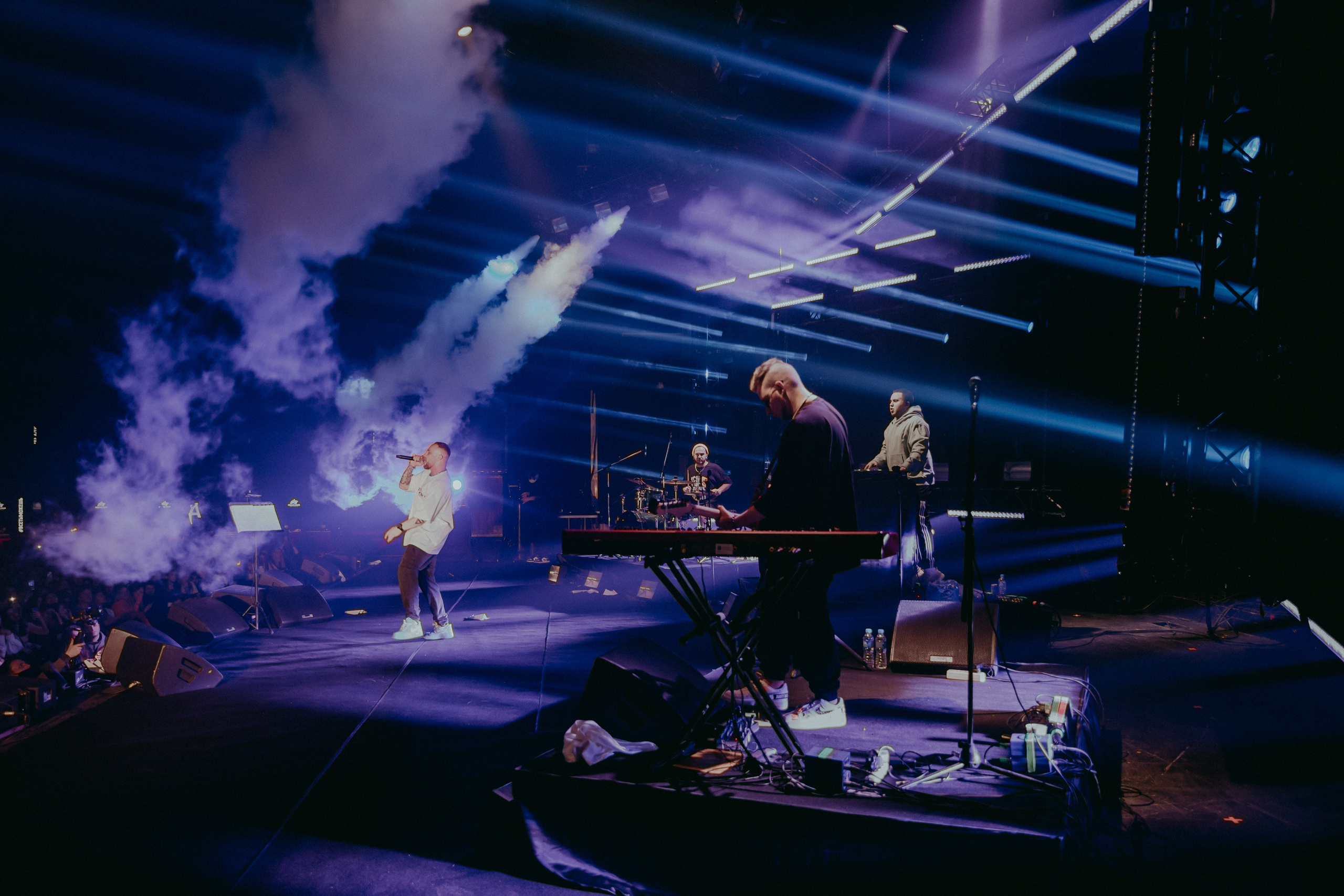 Большой сольный концерт Леши Свика в Москве. «Птичка на проводе»: информационный портал в Москве