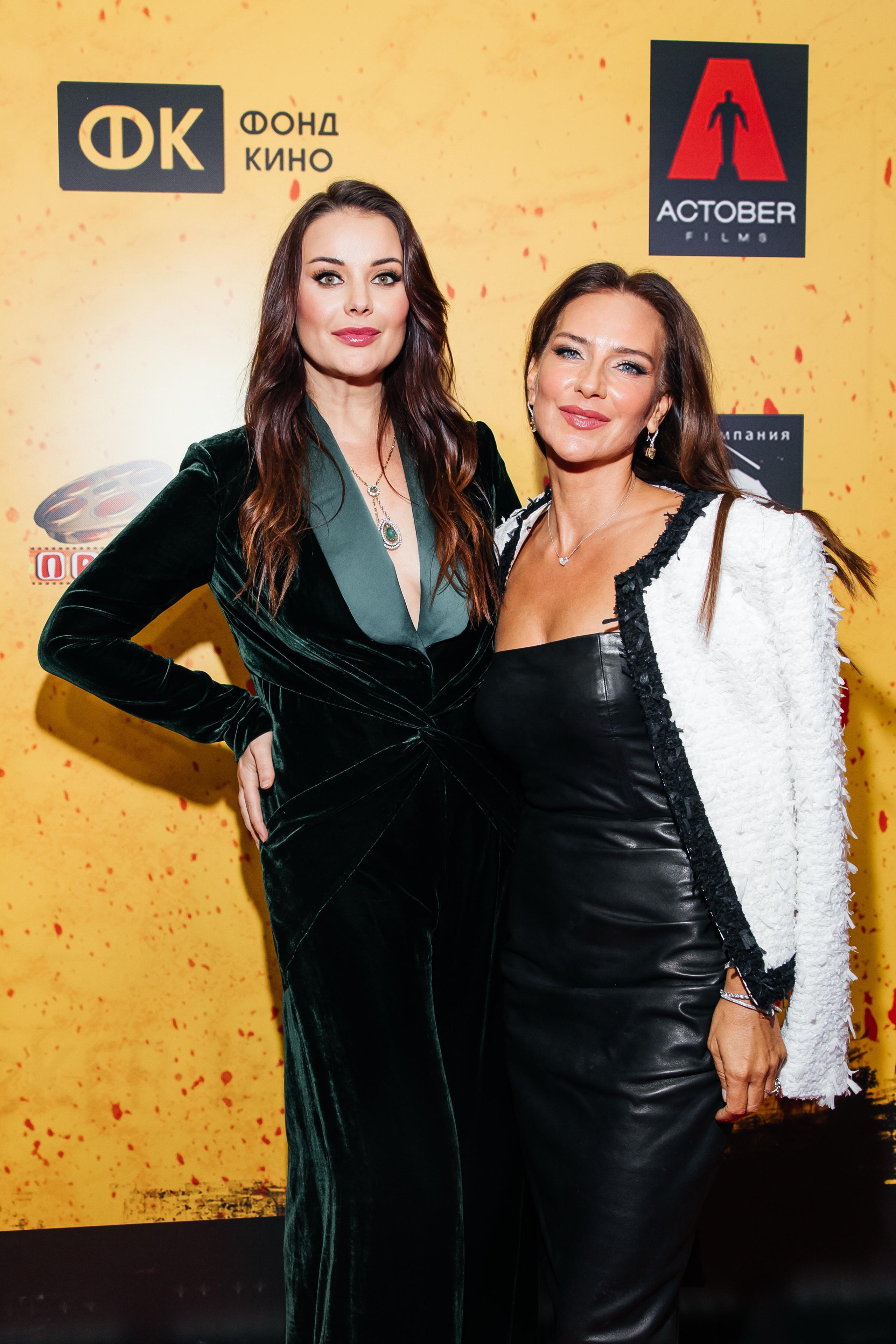 Оксана Федорова и Елена Север на премьере фильма Бумеранг в Москве