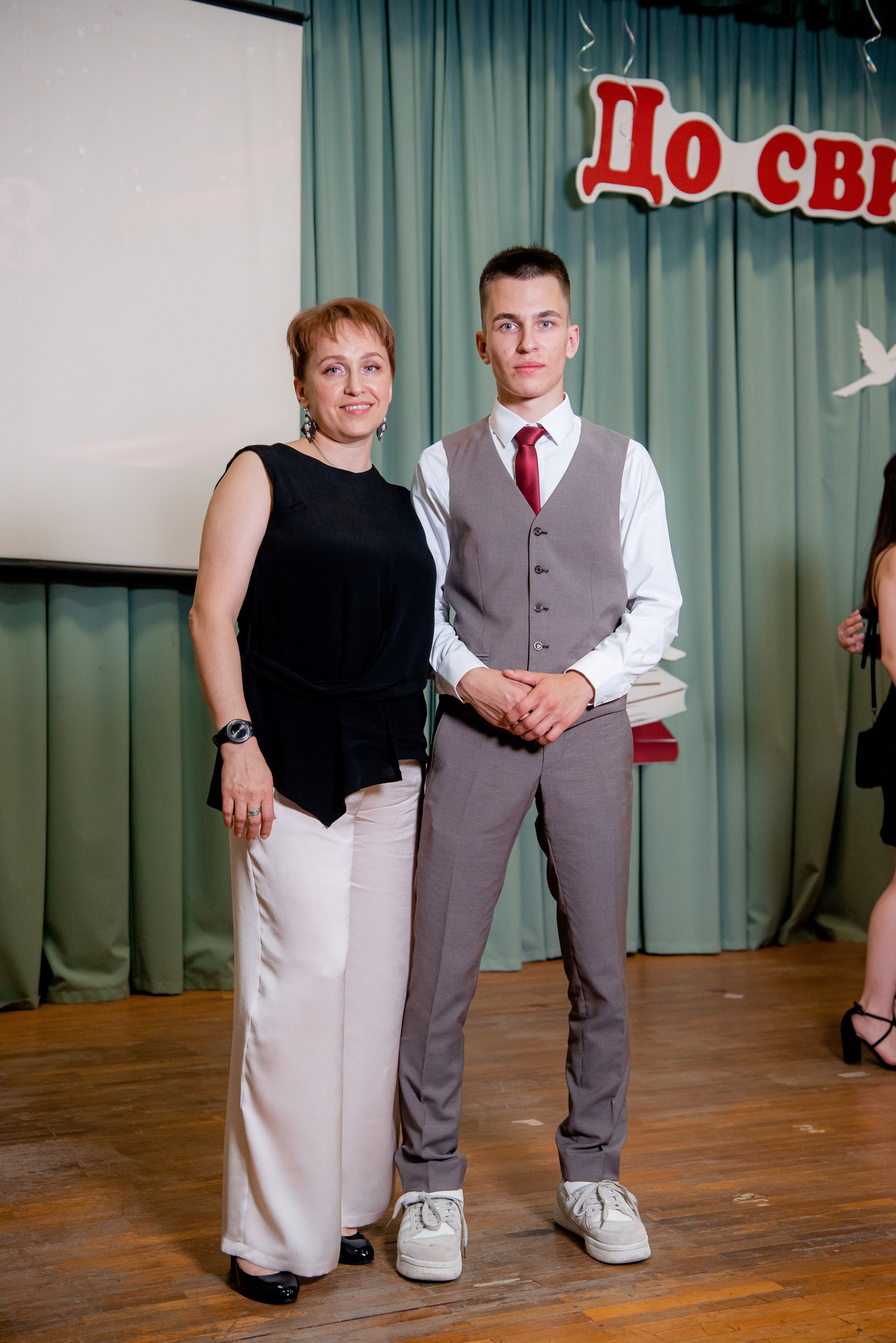 140 Школа. Вручение и Банкет. Сити Холл. Фотограф в Волгограде и Волжском Александр Горбань