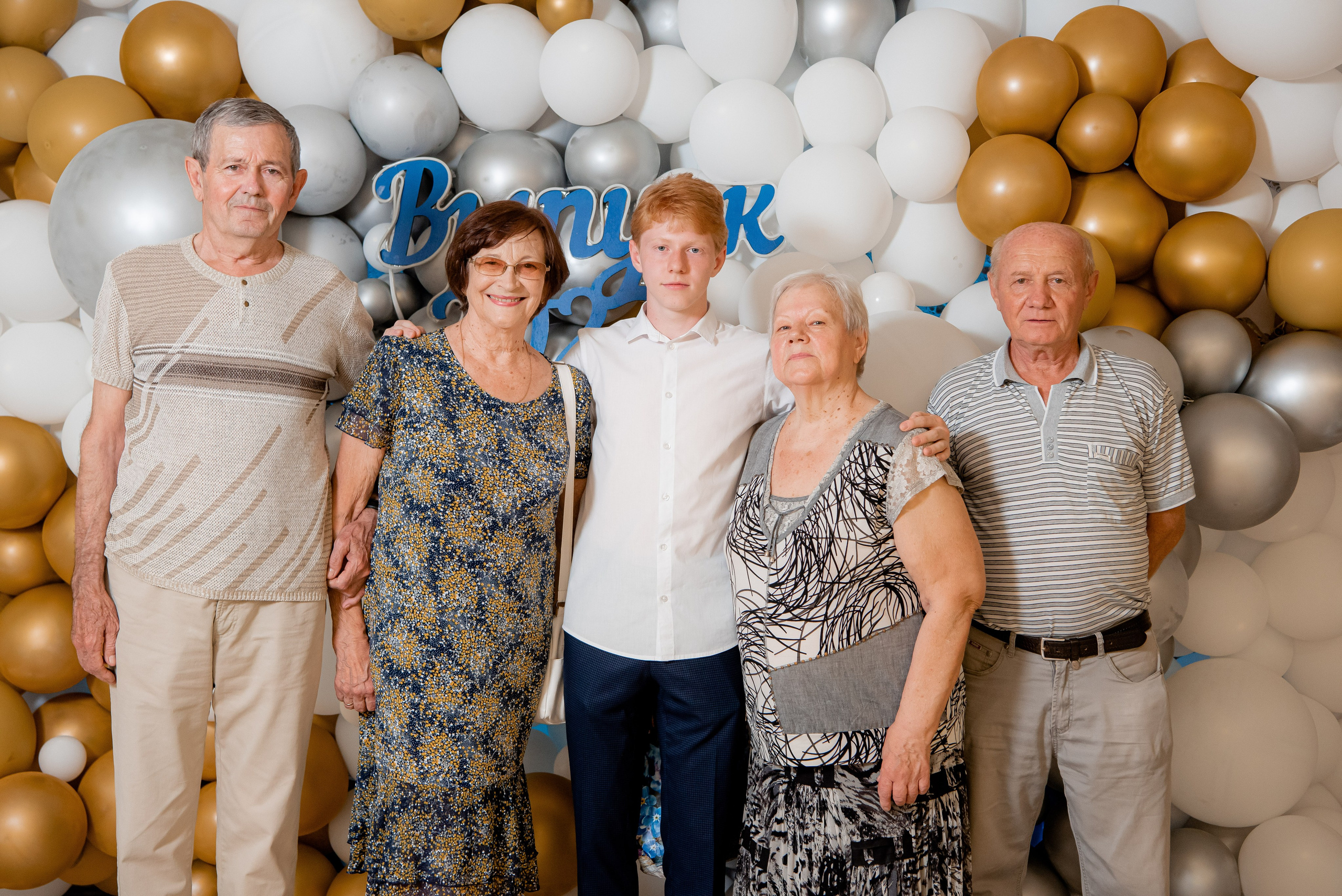 30 Школа. Вручение и Банкет. ДК Юбилейный и Банхоф. Фотограф в Волгограде и Волжском Александр Горбань