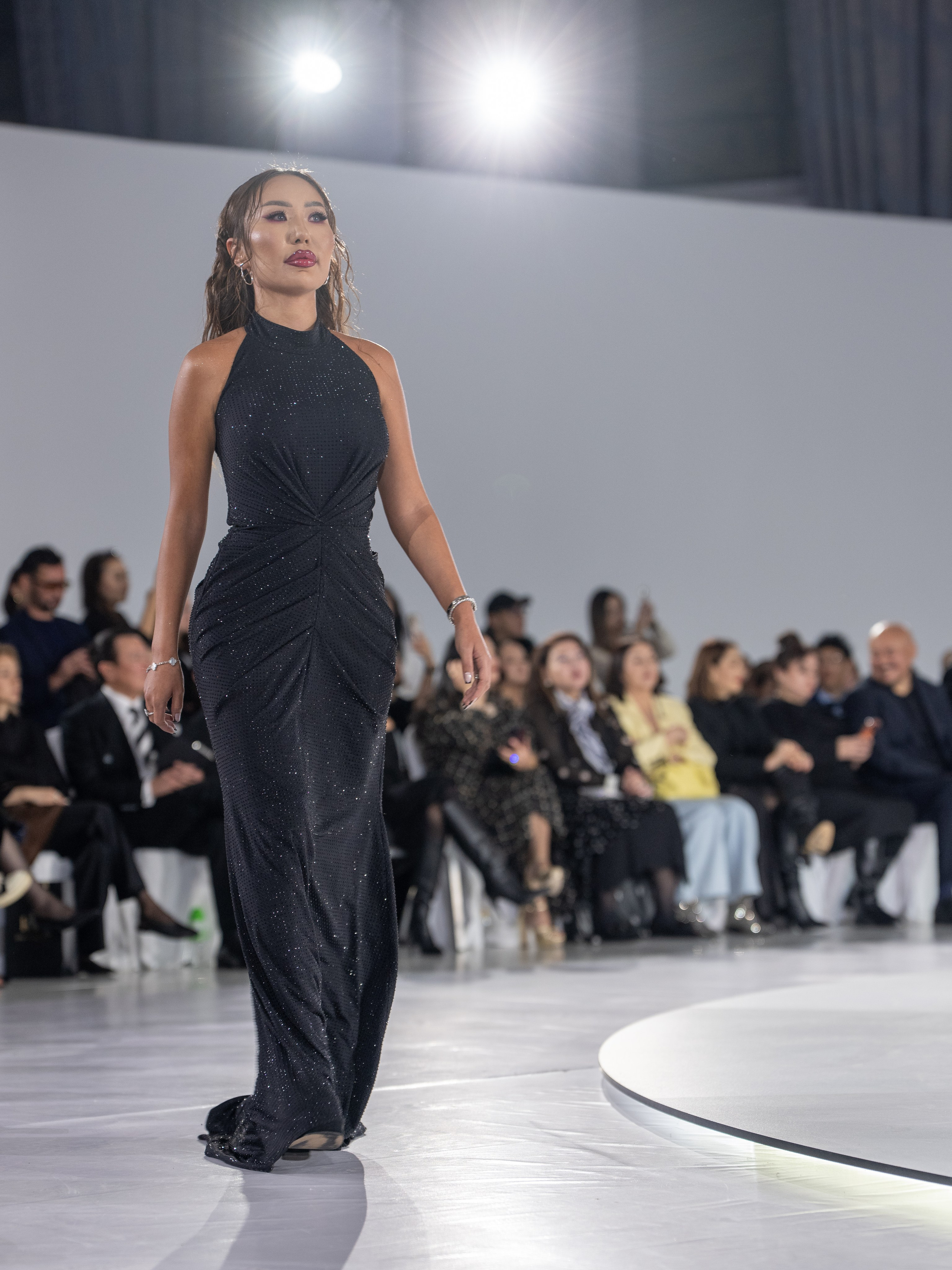 Дизайнер Arunaz. Сайт Алматинского НЮ АРТ, будуар и фэшн фотографа Дениса Карпенко