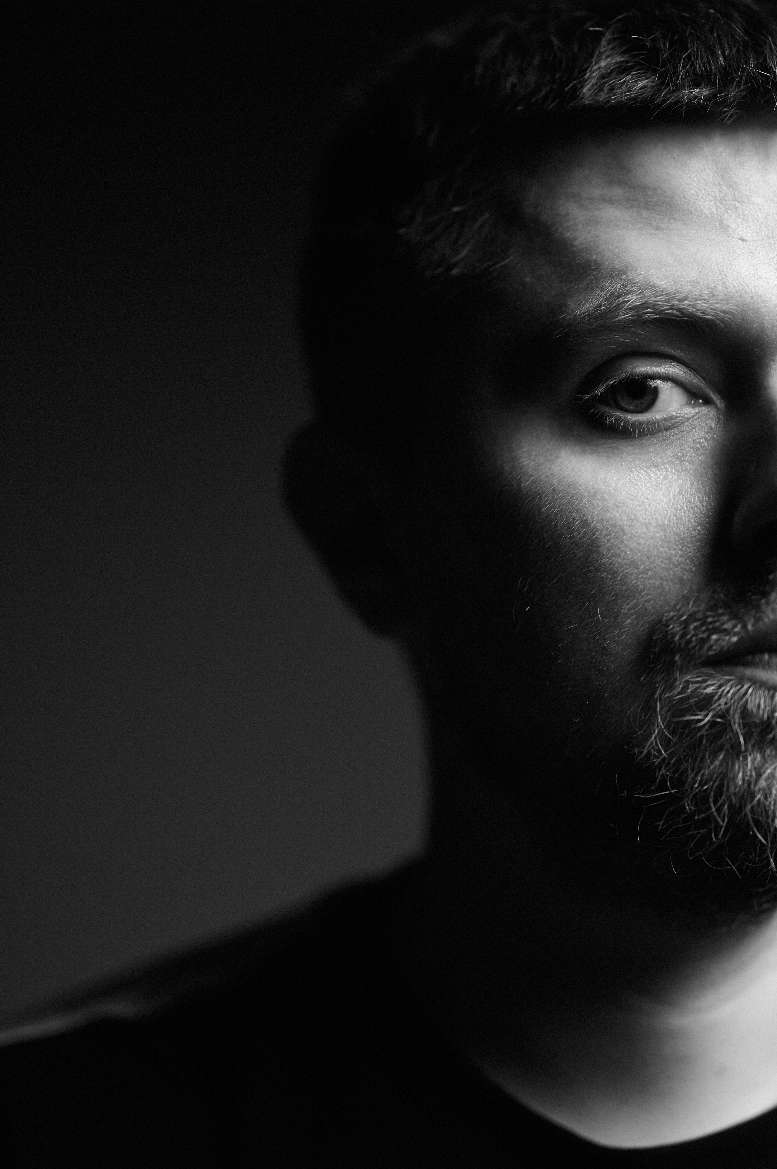 Автопортрет. Портретный фотограф в Москве Айрат Абдуллаев