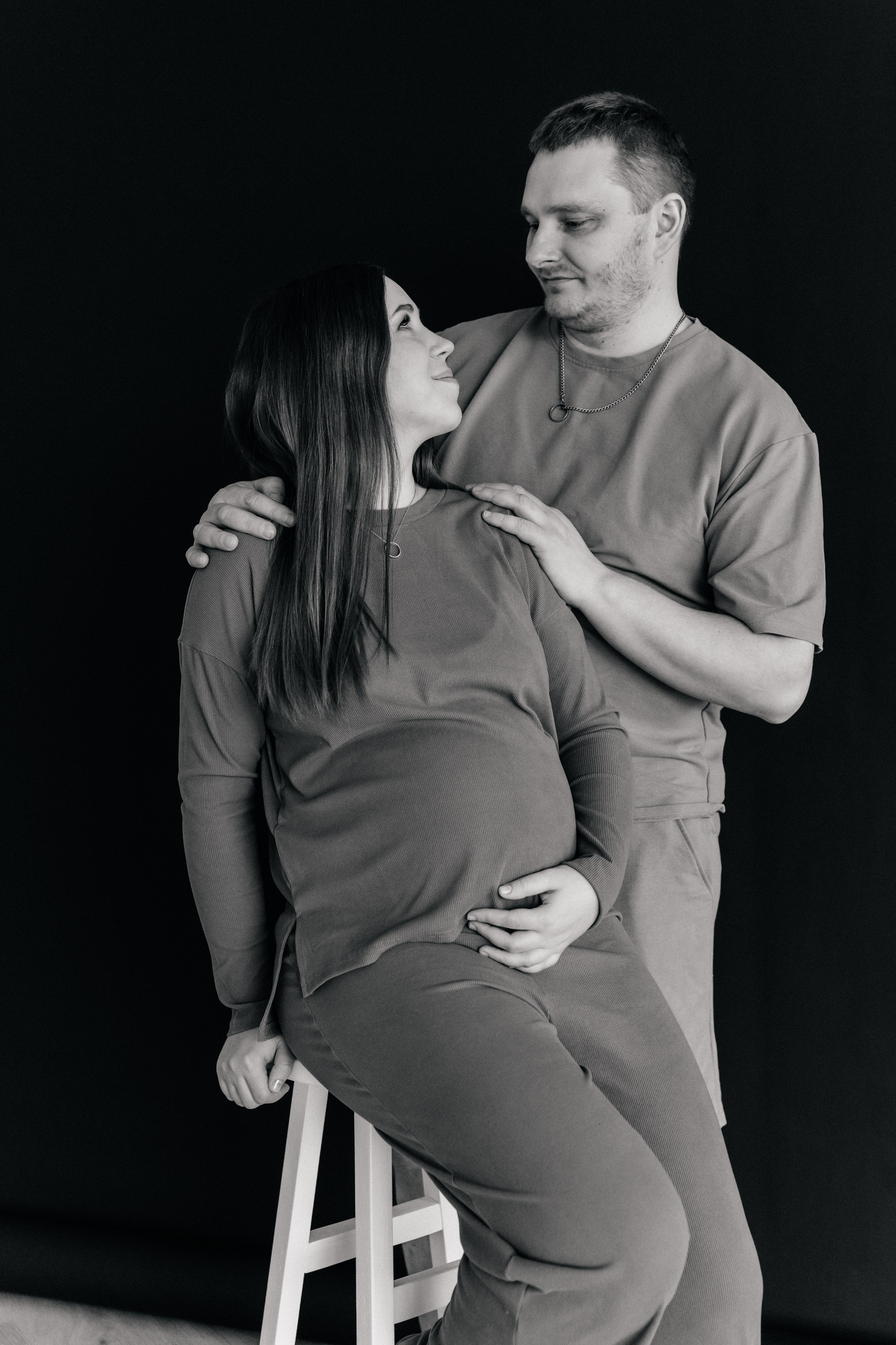 Нежность ожидания: фотосессия беременной девушки. Ваш семейный фотограф в Минске — Вика Трегубова