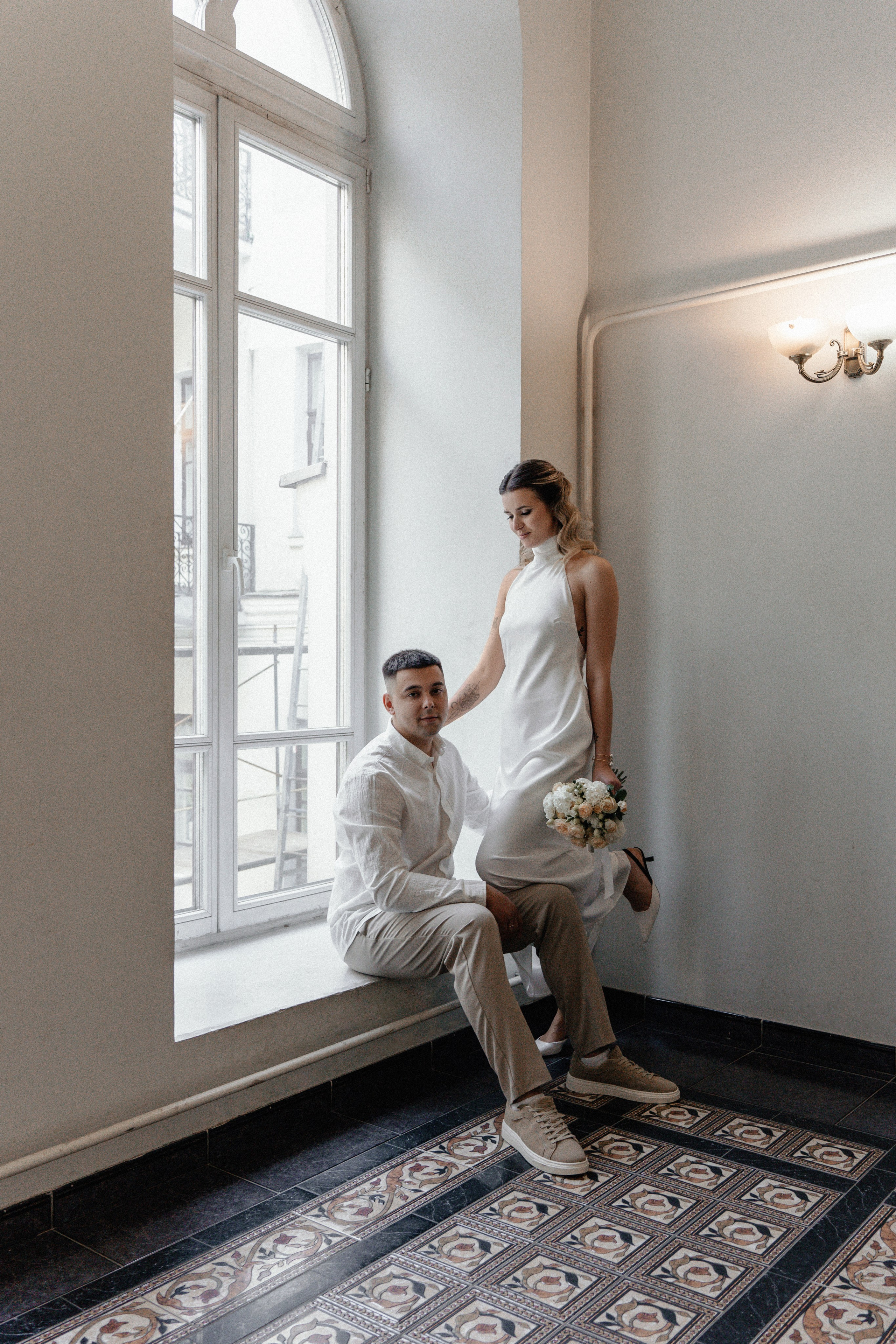 Любовь в одном знаменитом подъезде Минска. Ваш семейный фотограф в Минске — Вика Трегубова