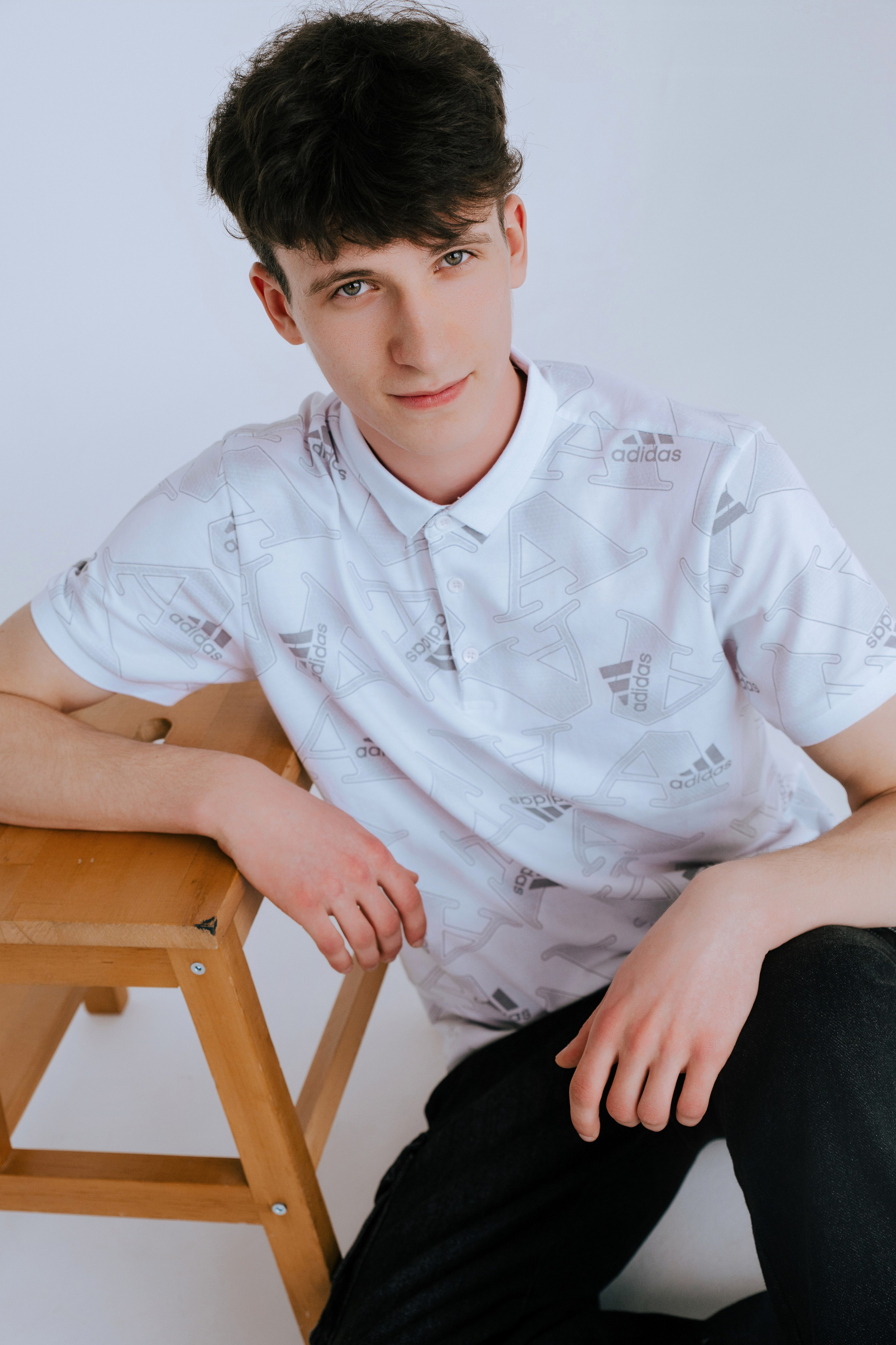 11А — школа № 17 Выпуск 2024. Фотограф Ярмишко Дарья. Выпускные фотокниги