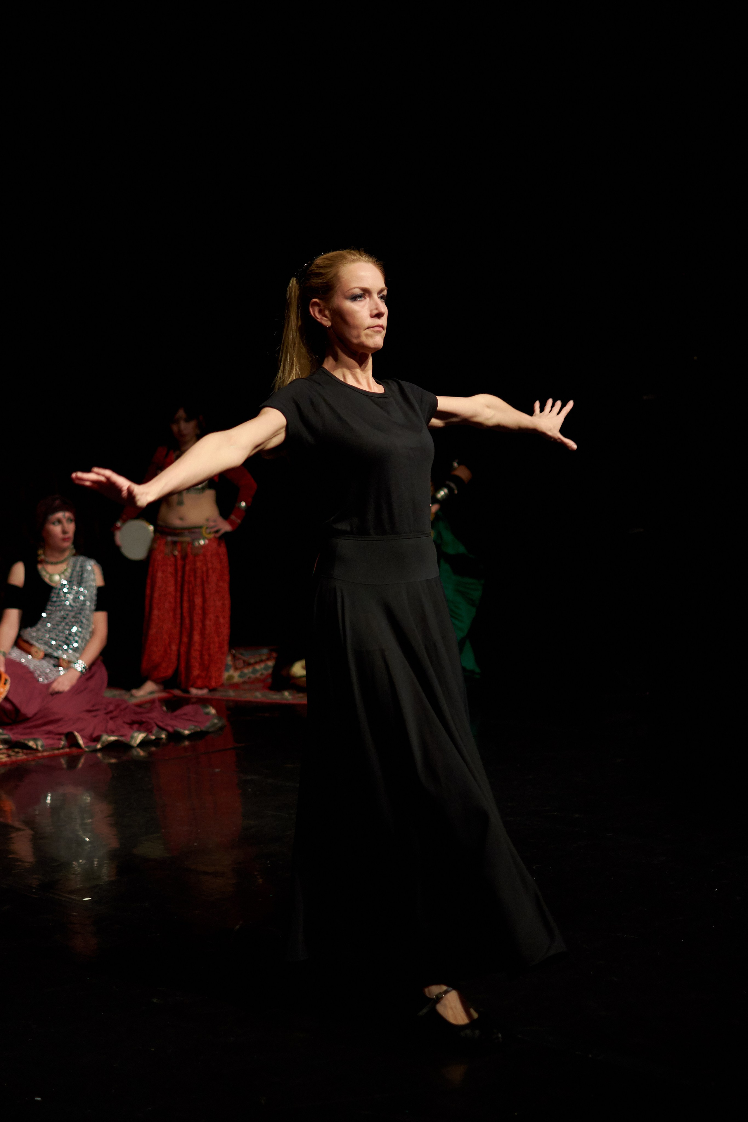 Город танцующего народа. Ольга Чёкотова (Фотограф Кострома)