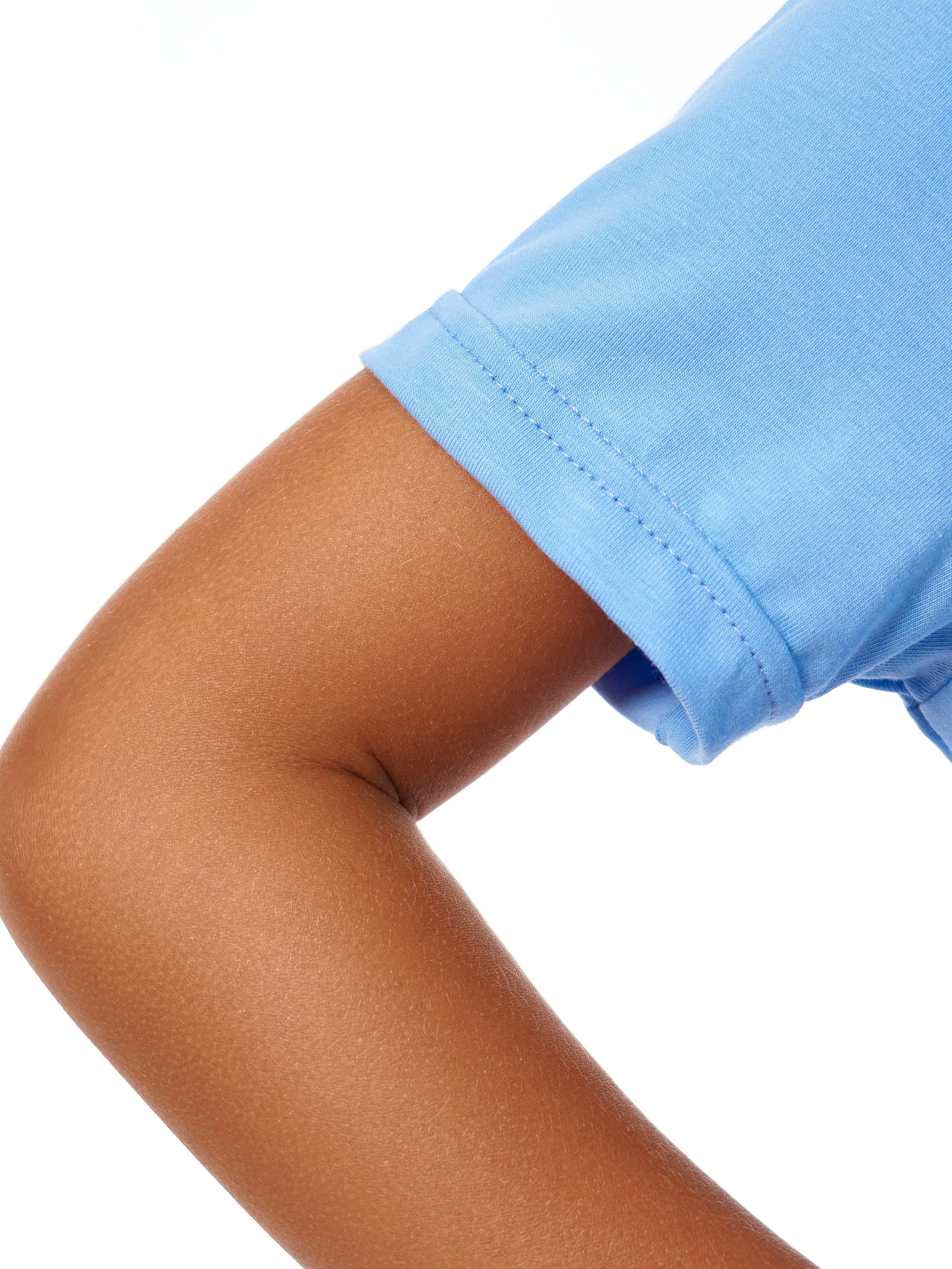 Детские костюмы. Каталожный предметный фотограф