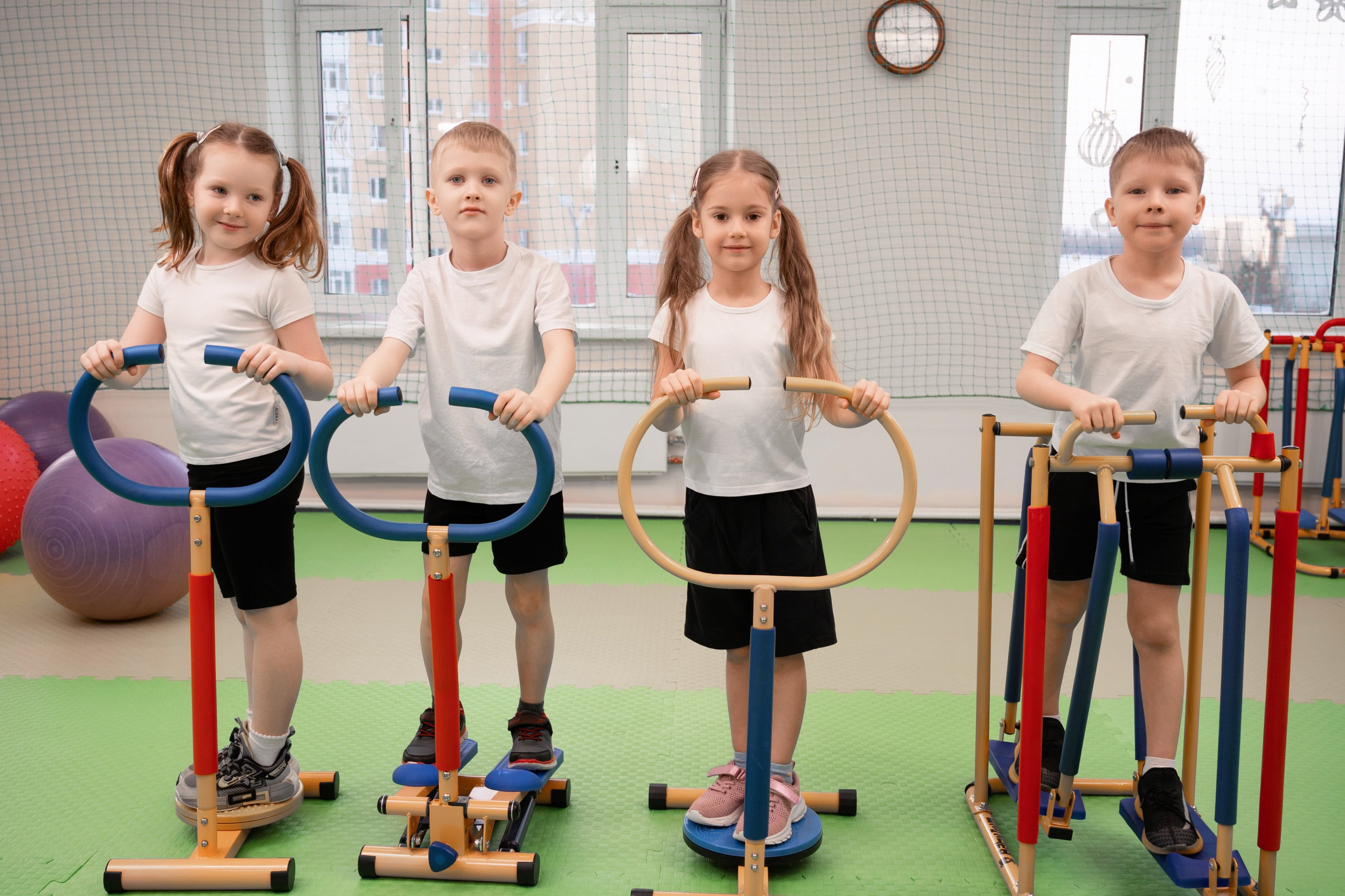 Детские выпускные фото Нижневартовск | Портфолио фотографа. AR-t студия «Альбом+», г. Нижневартовск