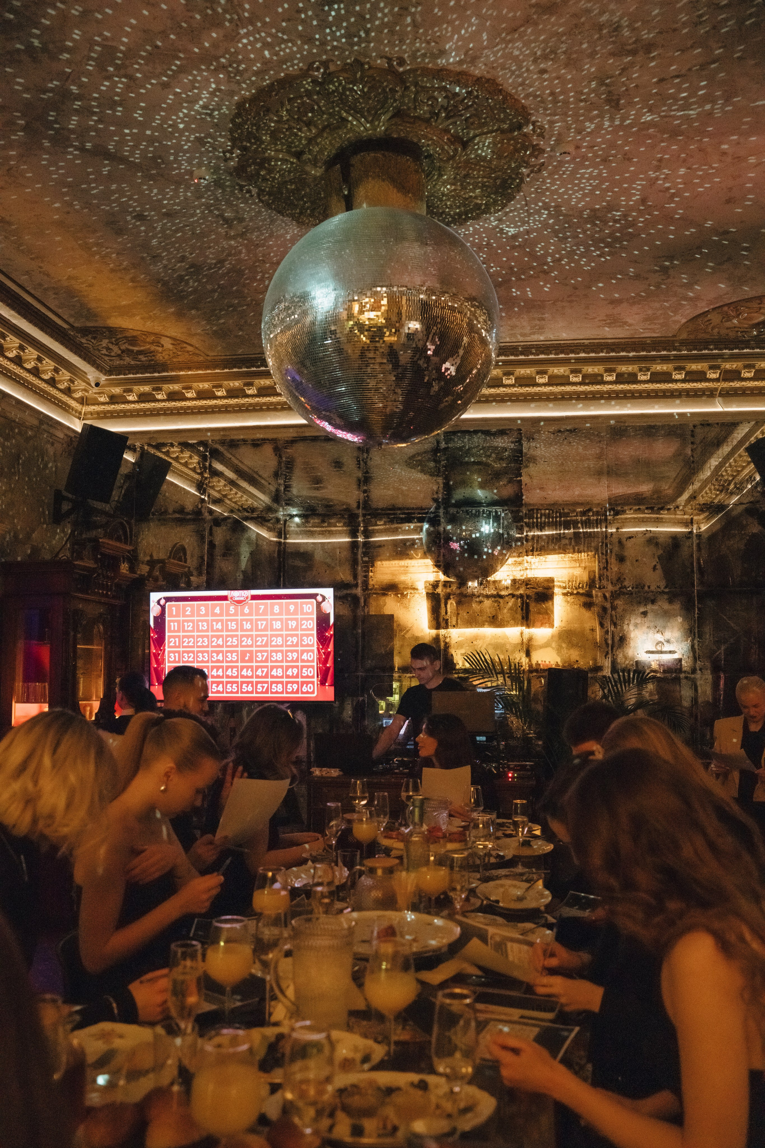 Корпоратив Parfumer Atelier. Профессиональный фотограф в Самаре Анна Конзаева