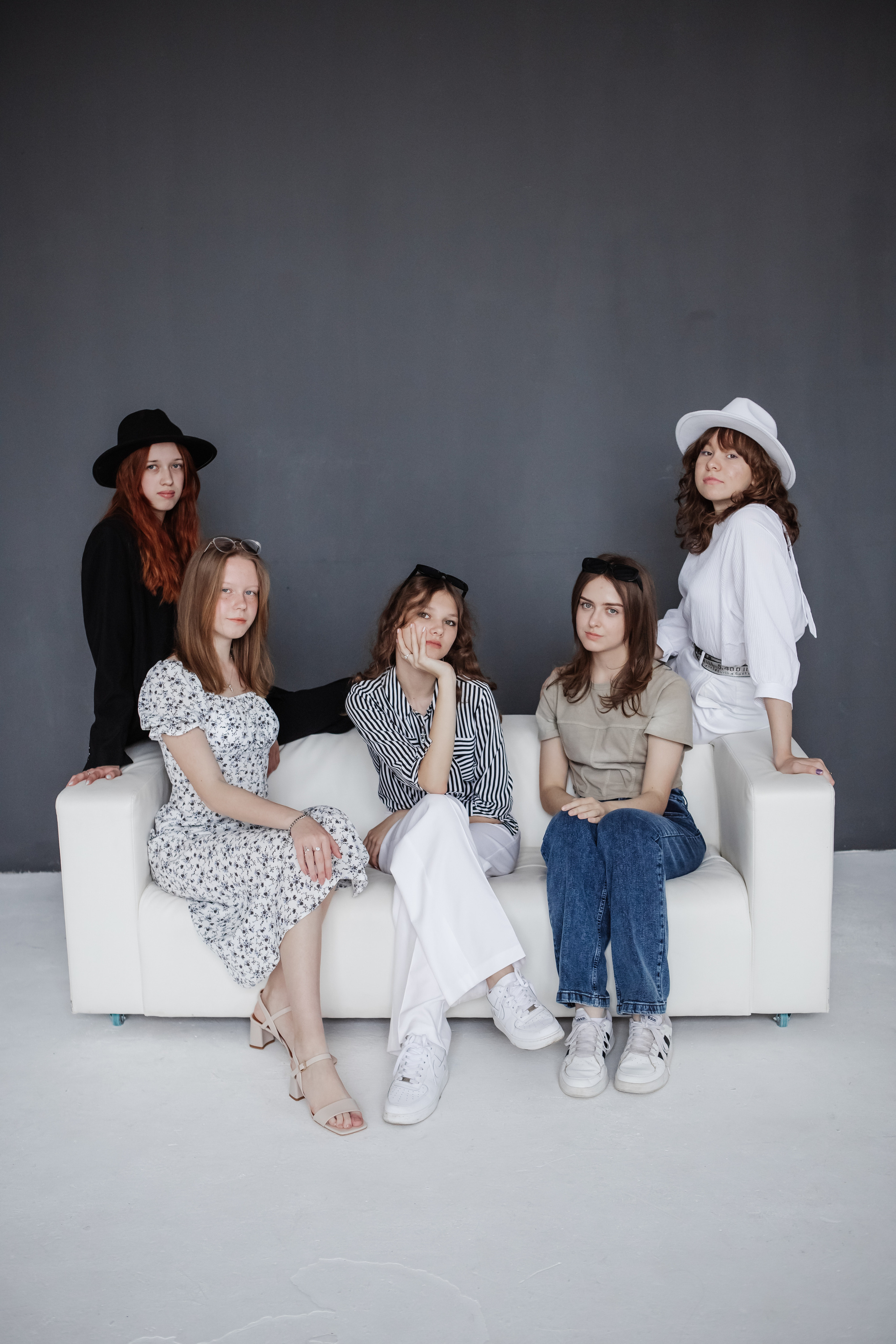 Выпускные альбомы и папки. Свадебный фотограф Волгоград, Волжский